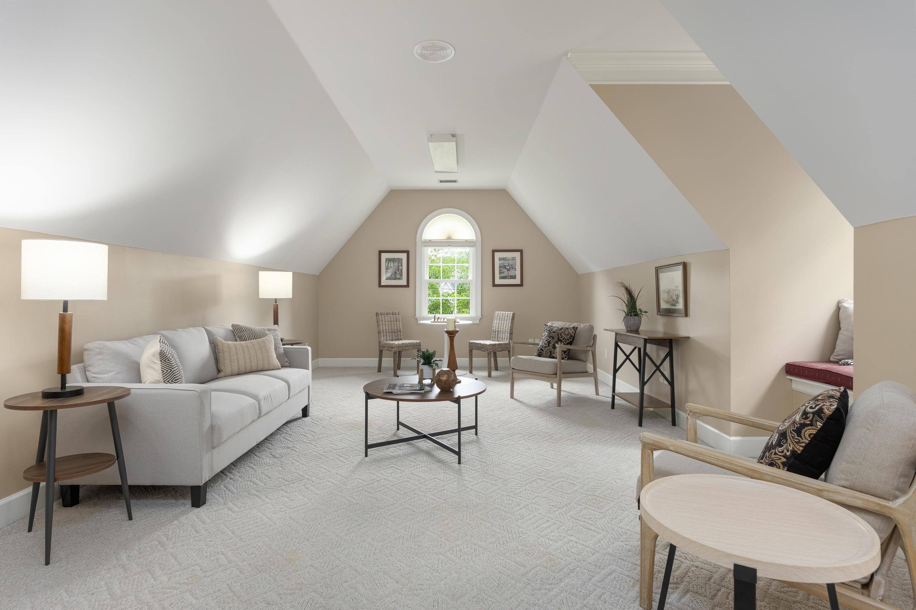 5532 Mountain Breeze Drive