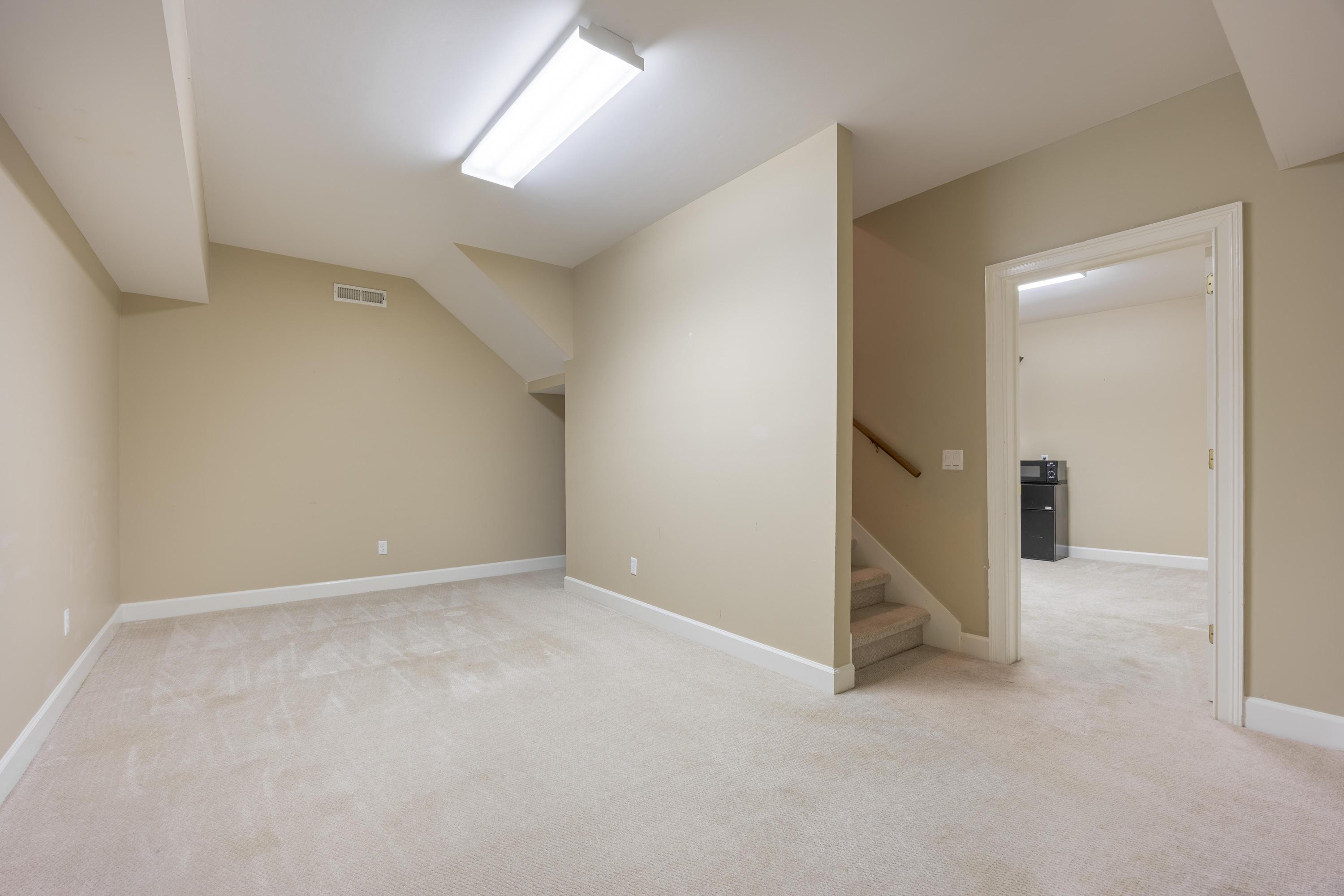 5532 Mountain Breeze Drive