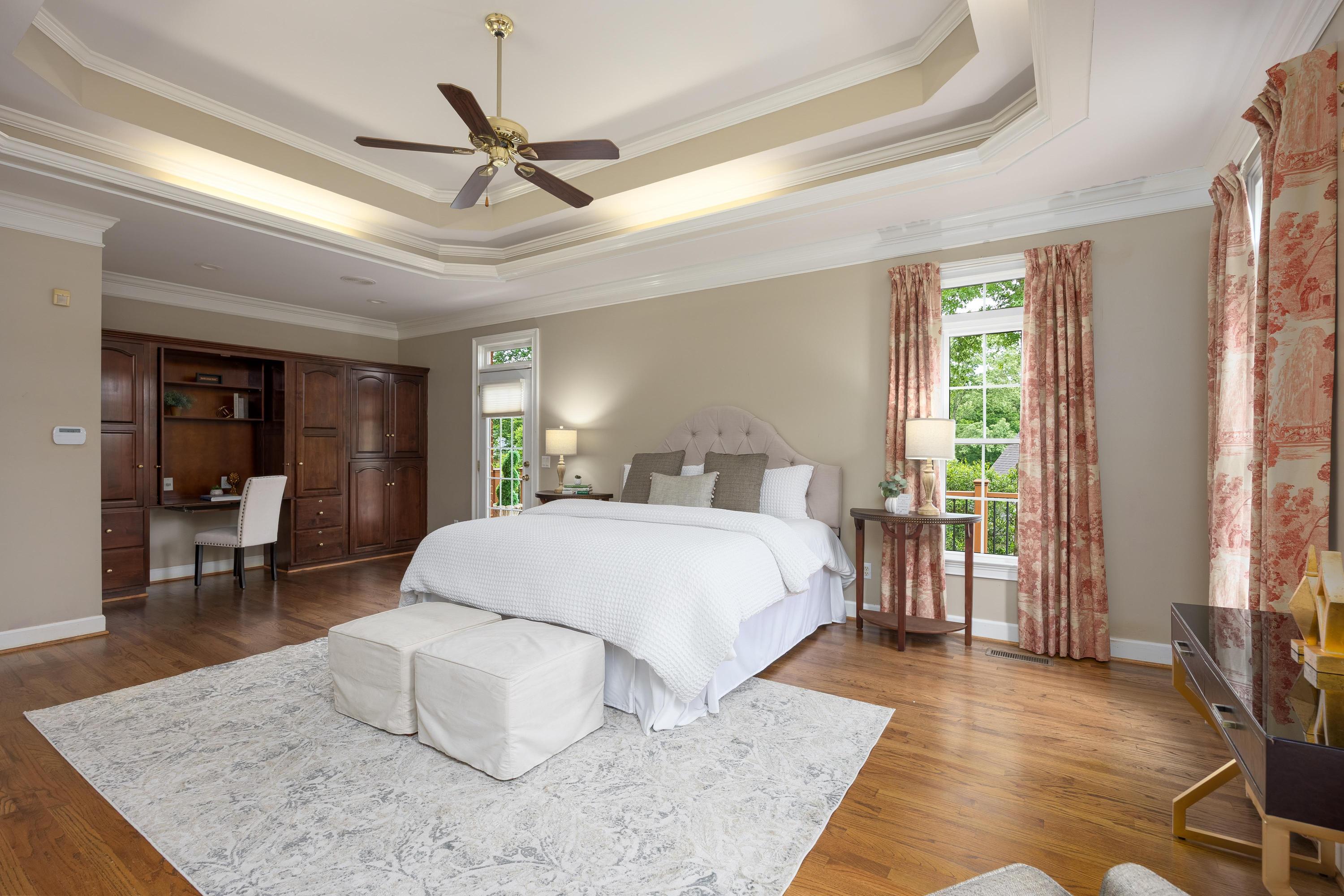 5532 Mountain Breeze Drive