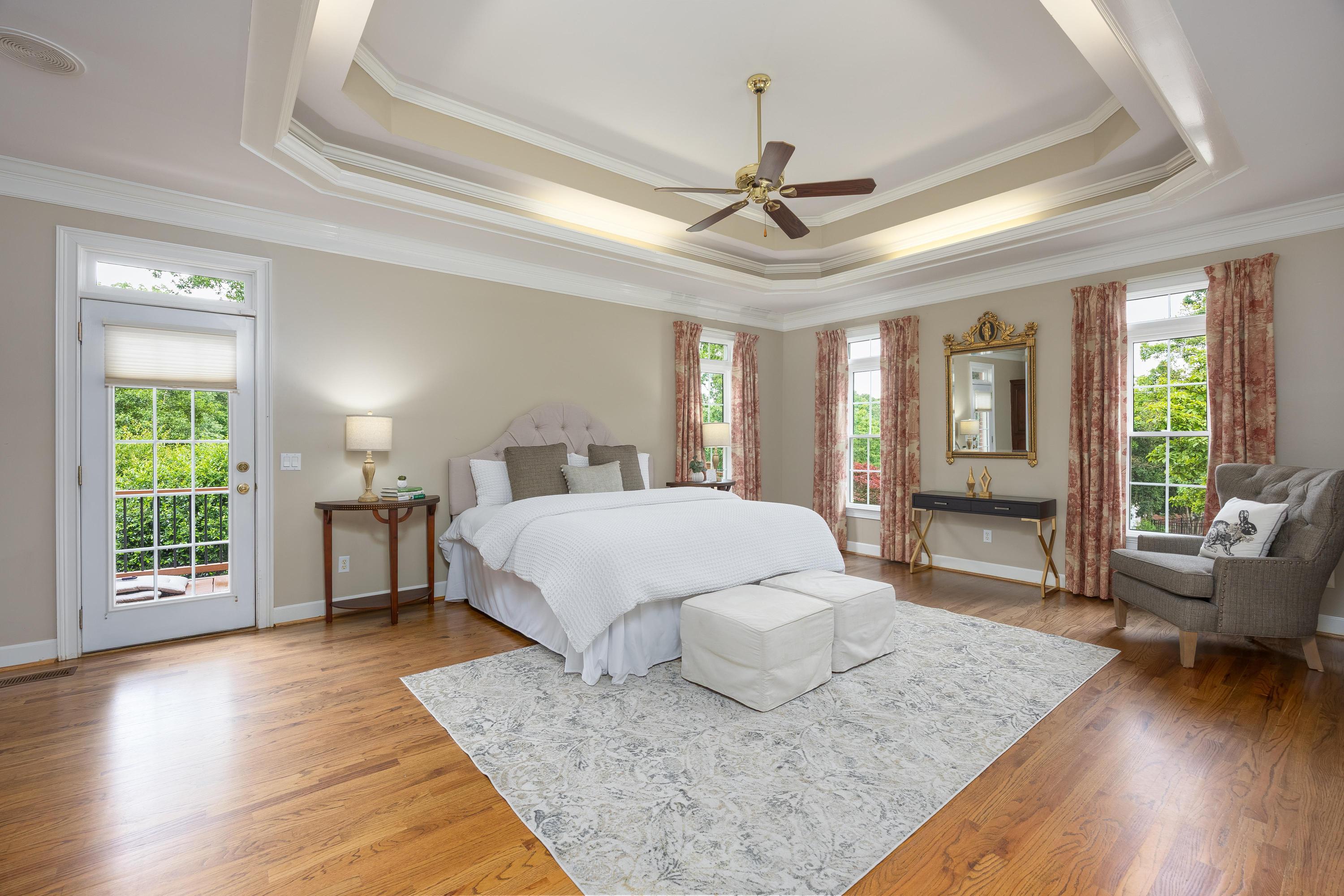 5532 Mountain Breeze Drive