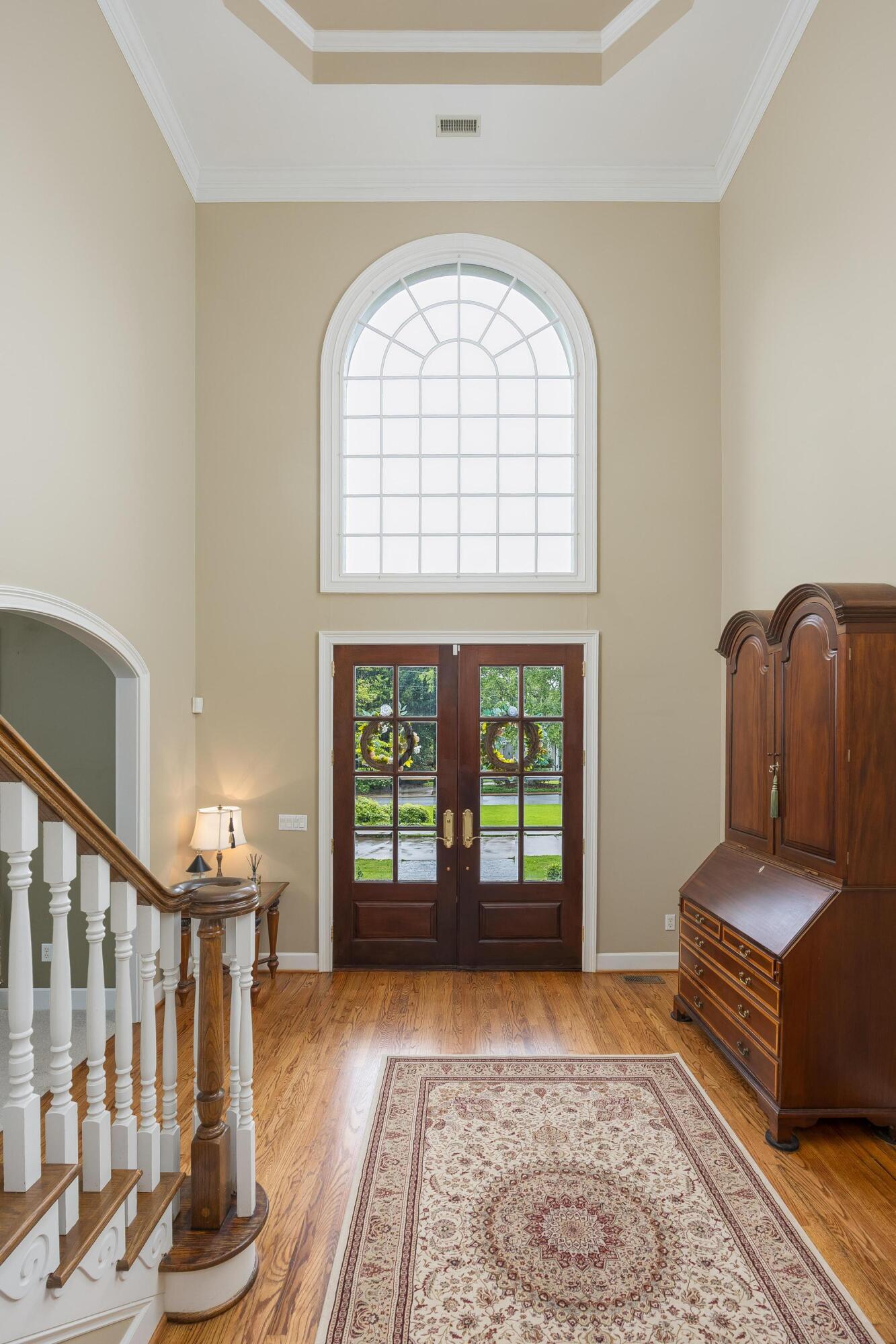 5532 Mountain Breeze Drive