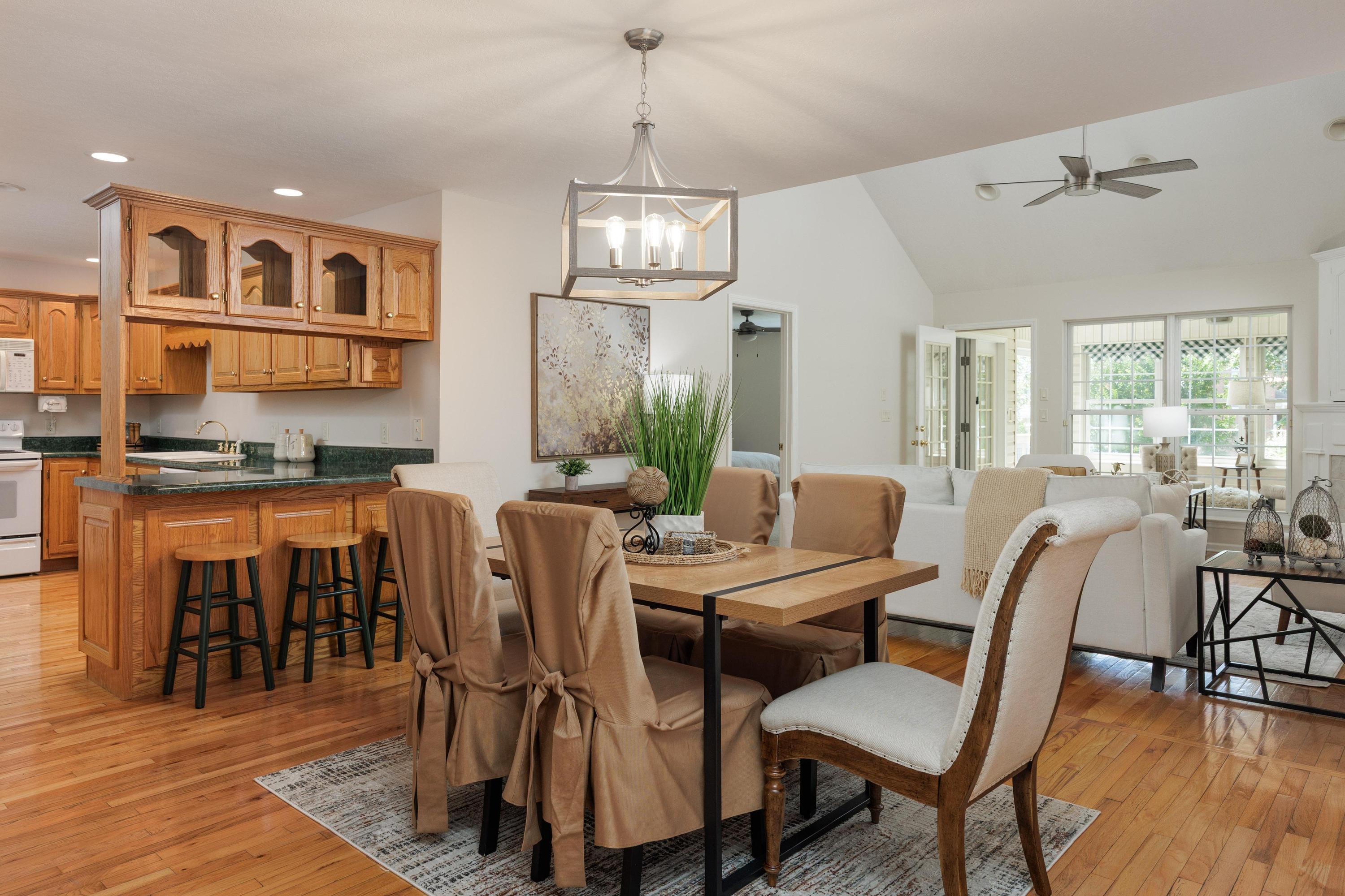 2423 Queens Lace Trail