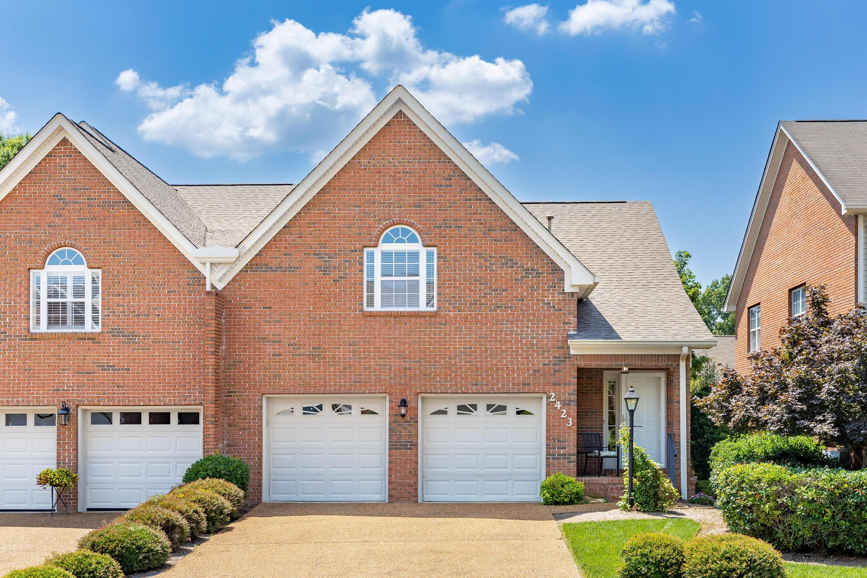 2423 Queens Lace Trail