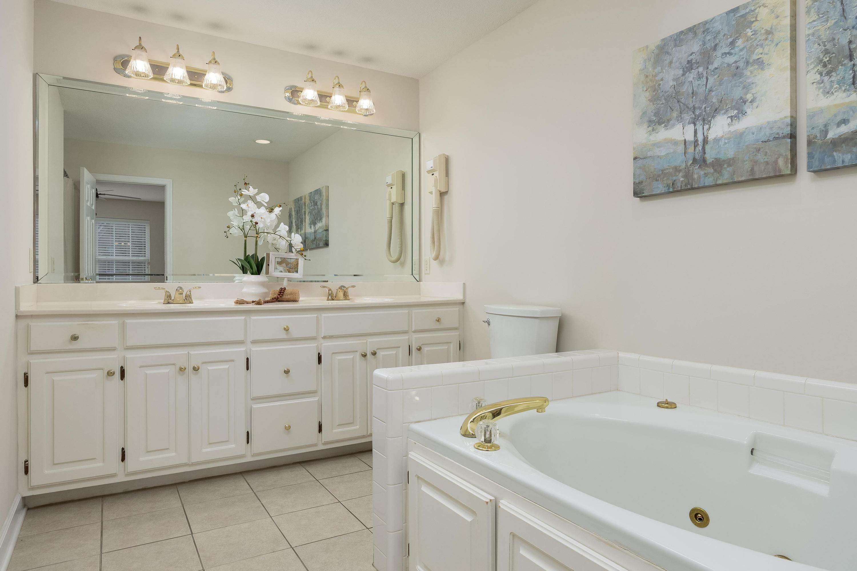 2423 Queens Lace Trail