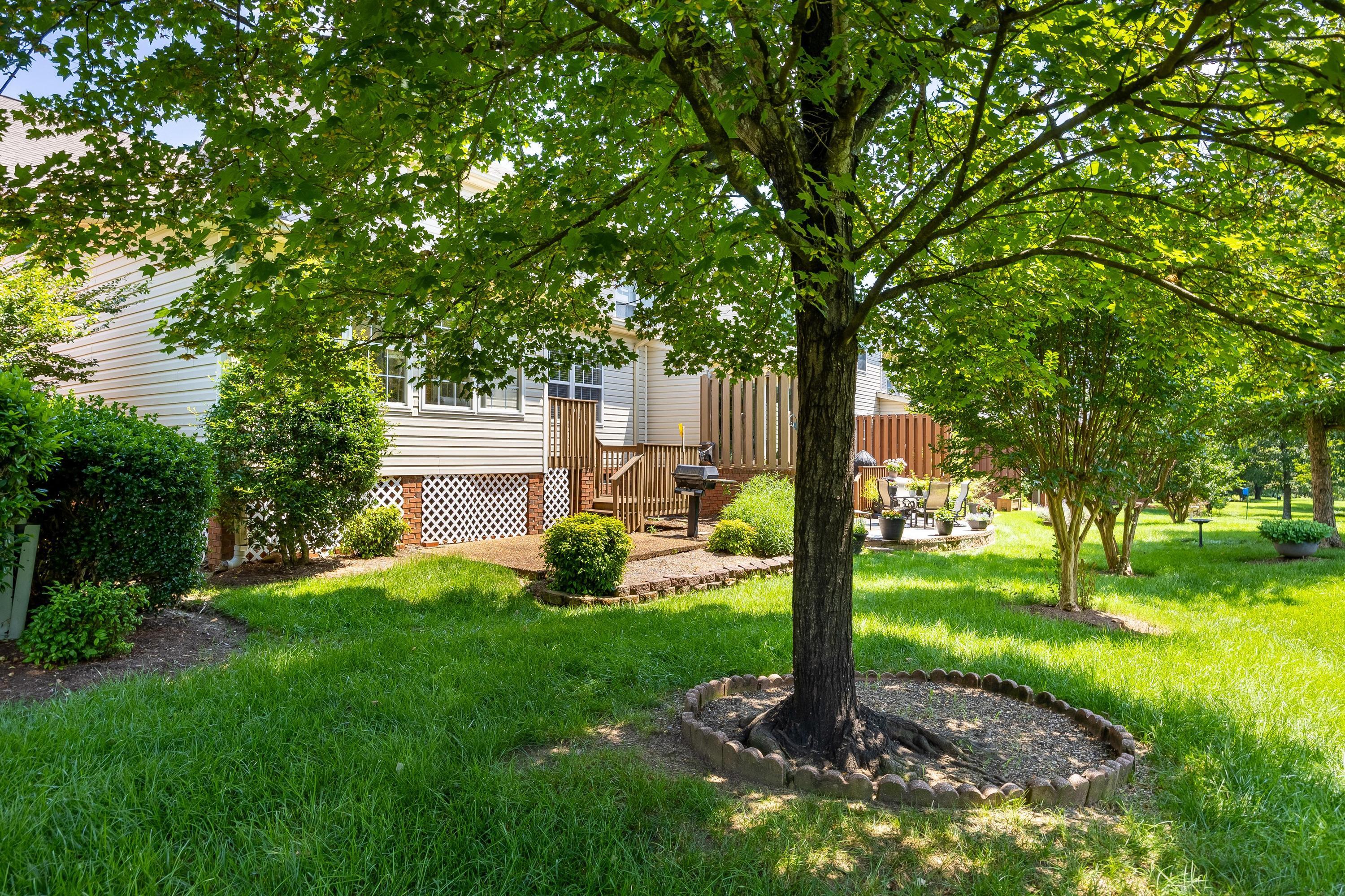 2423 Queens Lace Trail
