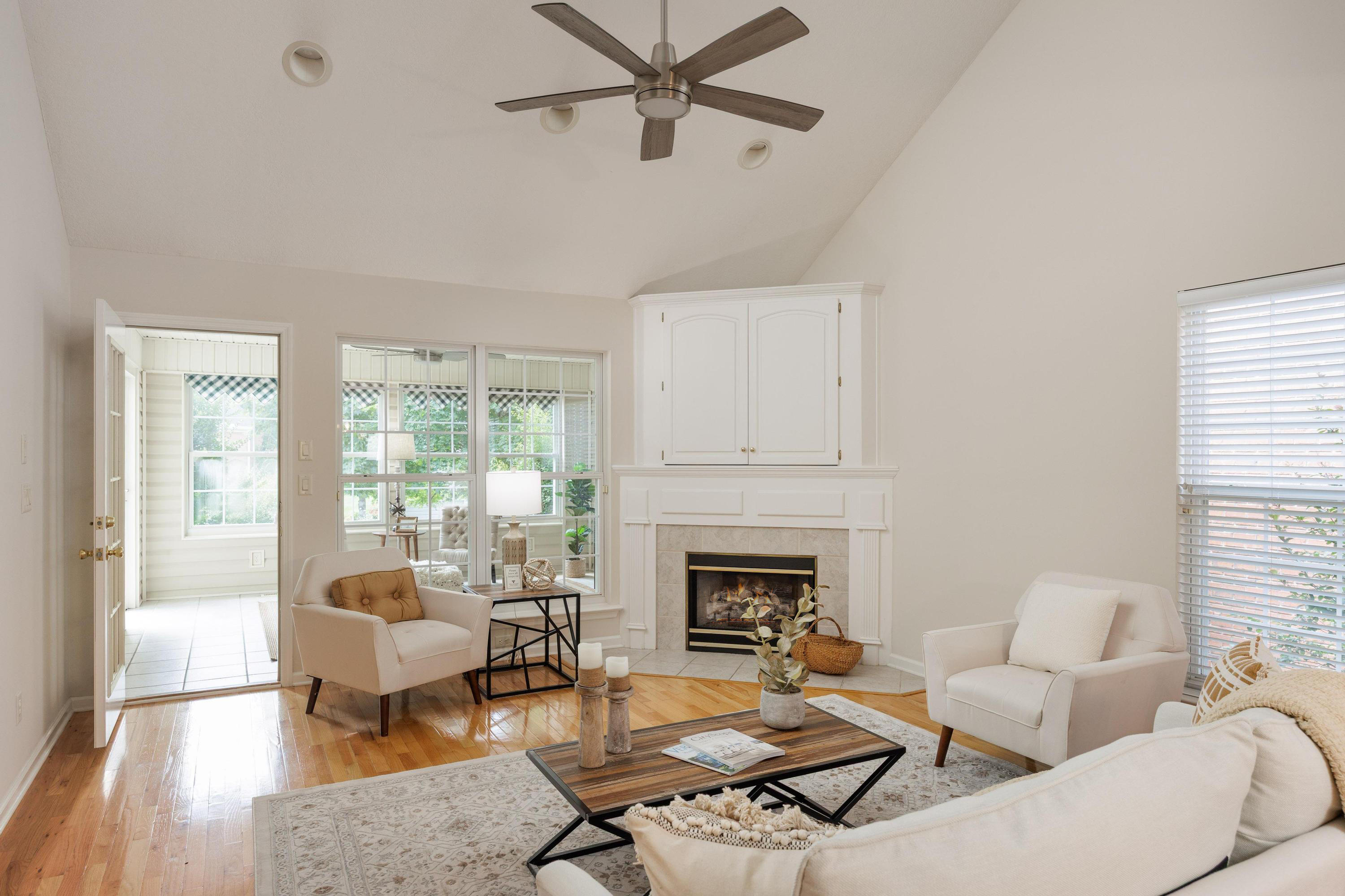 2423 Queens Lace Trail