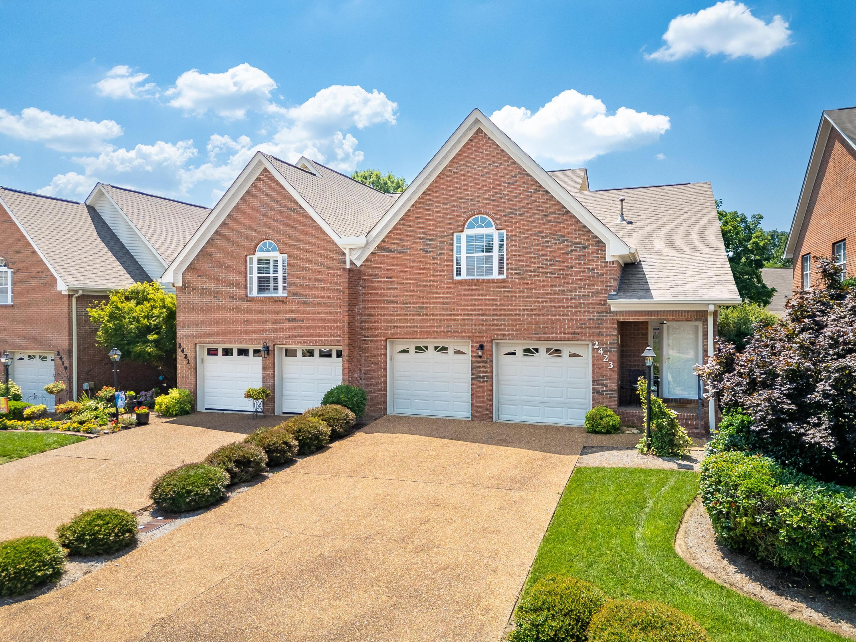 2423 Queens Lace Trail