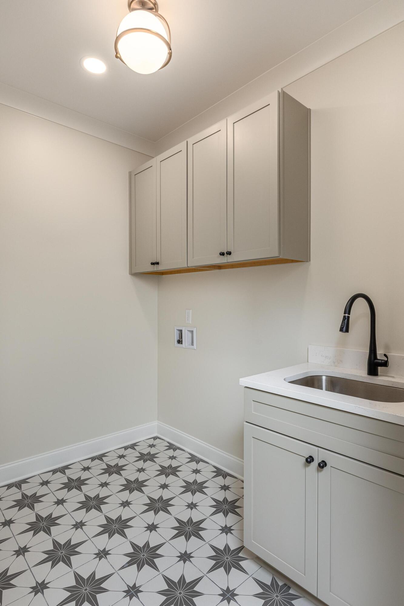 524 Divyan Court
