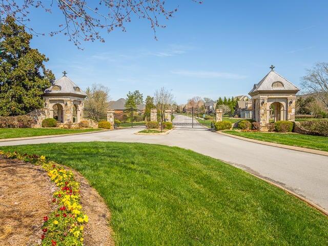 9431 Windrose Circle