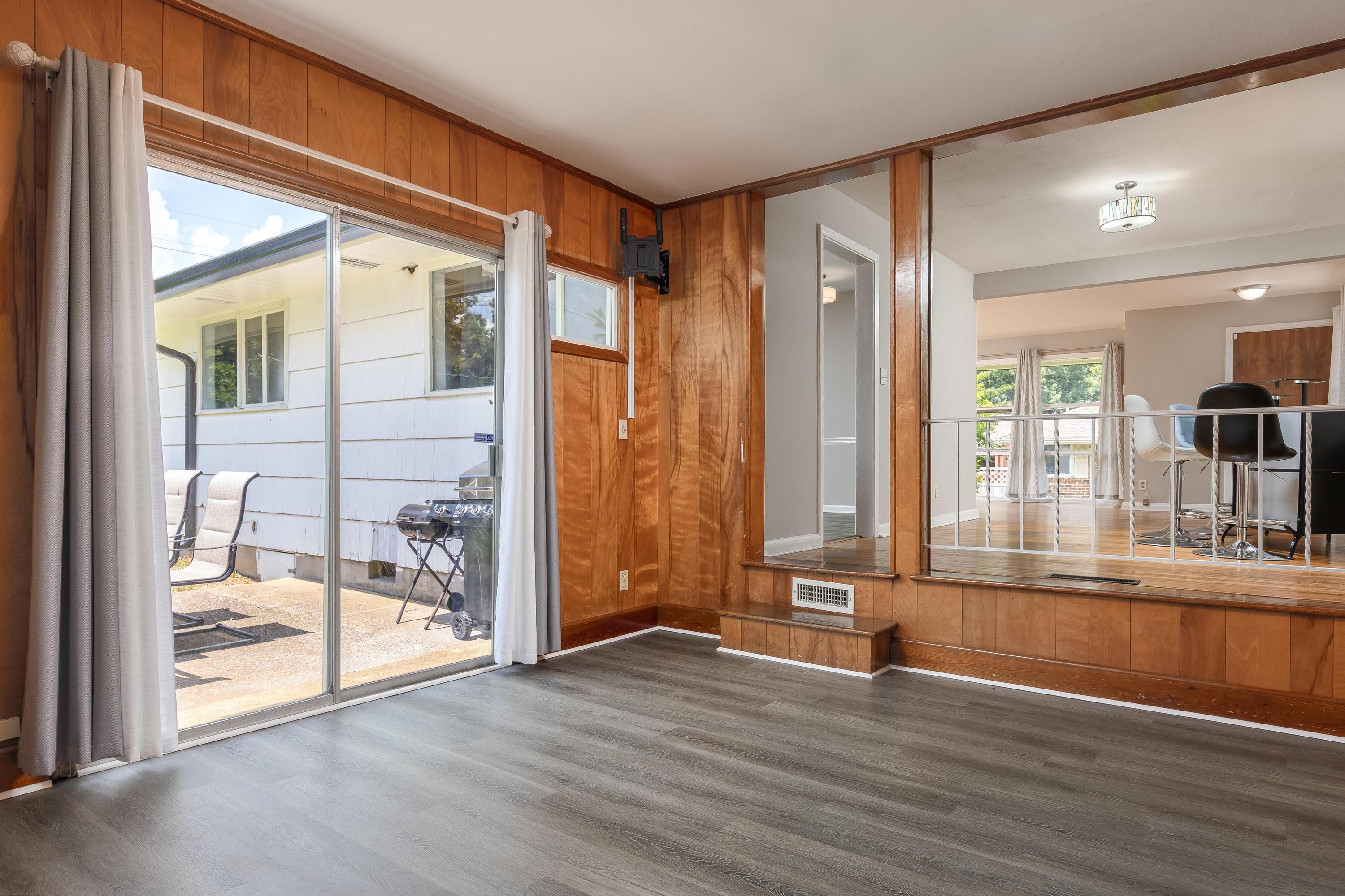 4412 Live Oak Lane