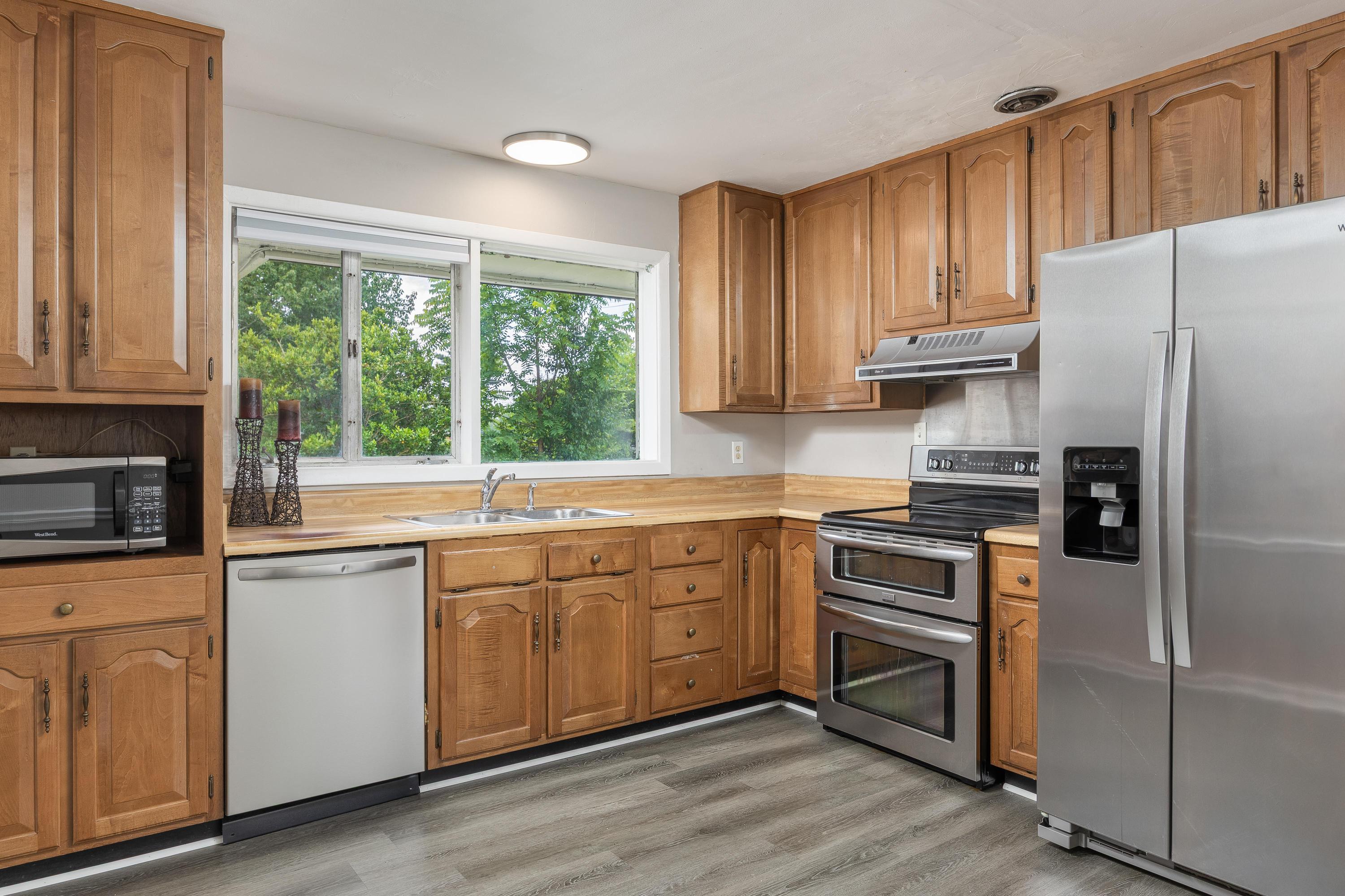 4412 Live Oak Lane