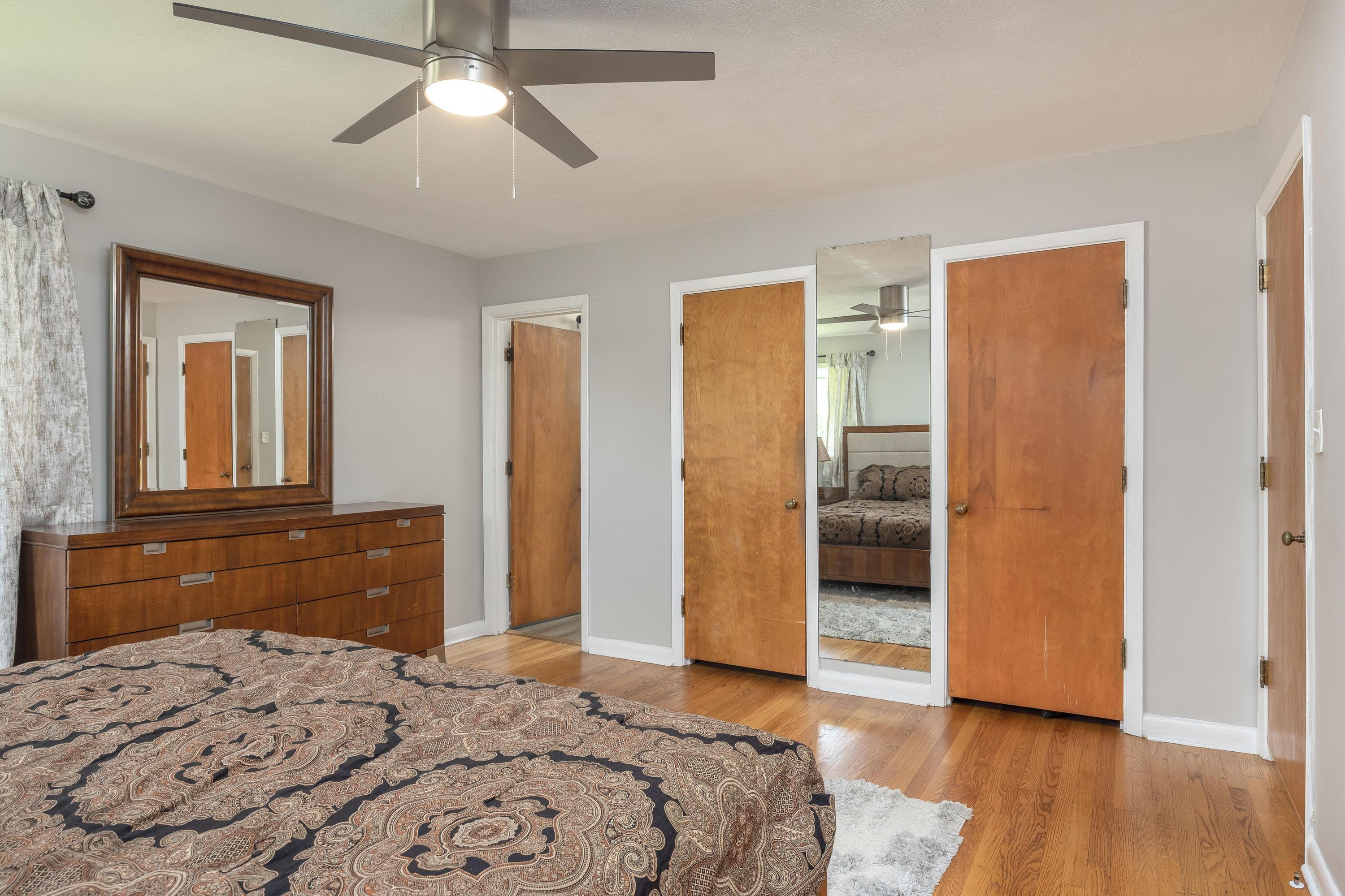 4412 Live Oak Lane