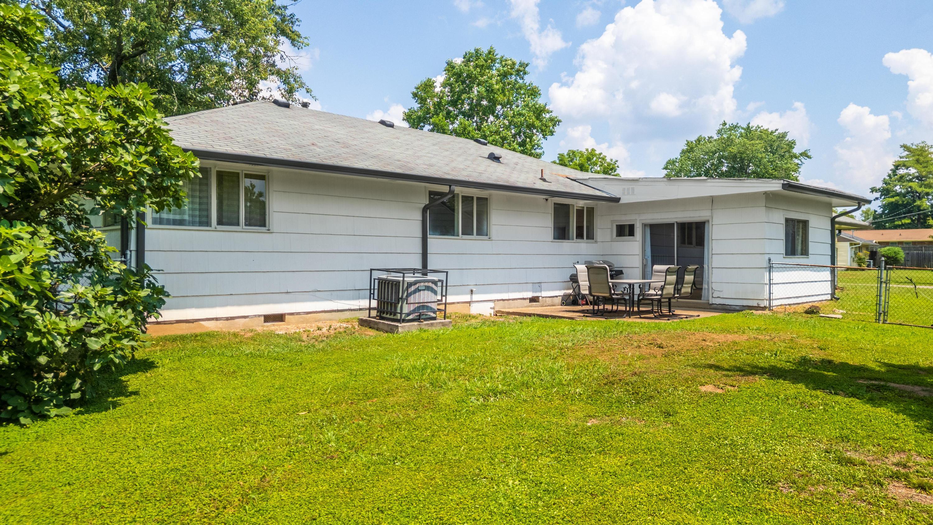 4412 Live Oak Lane