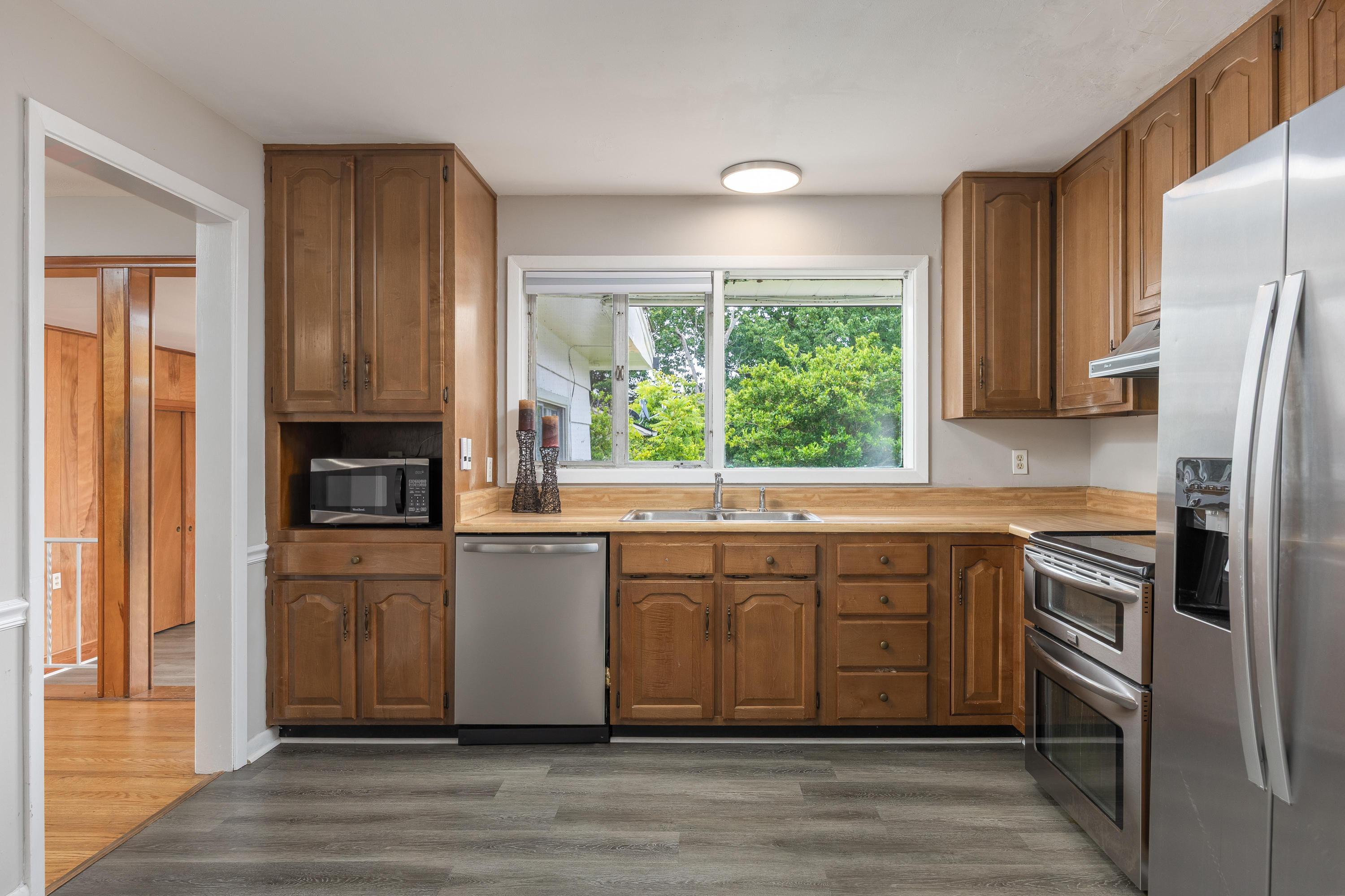 4412 Live Oak Lane