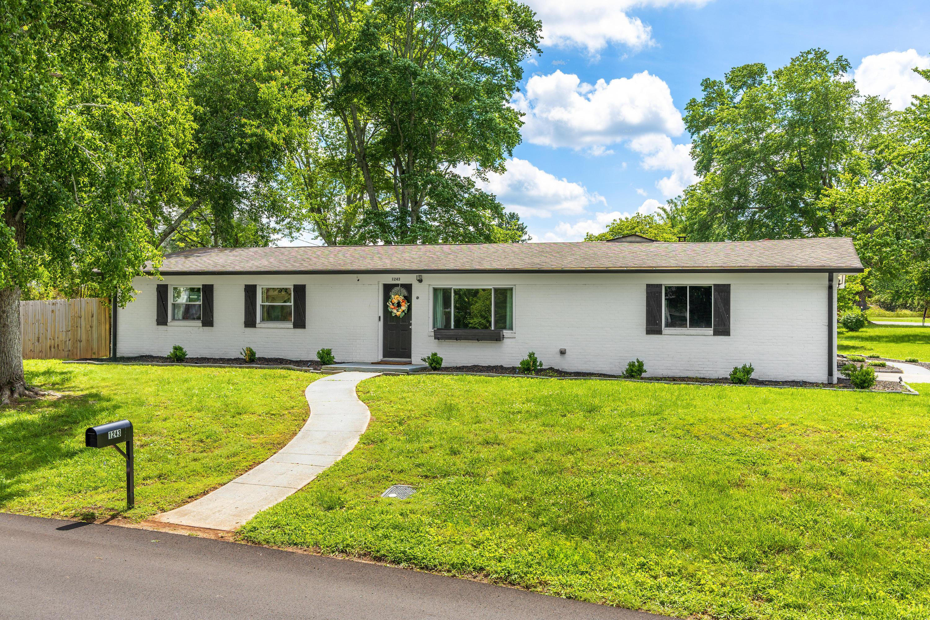 1243 Durham Drive