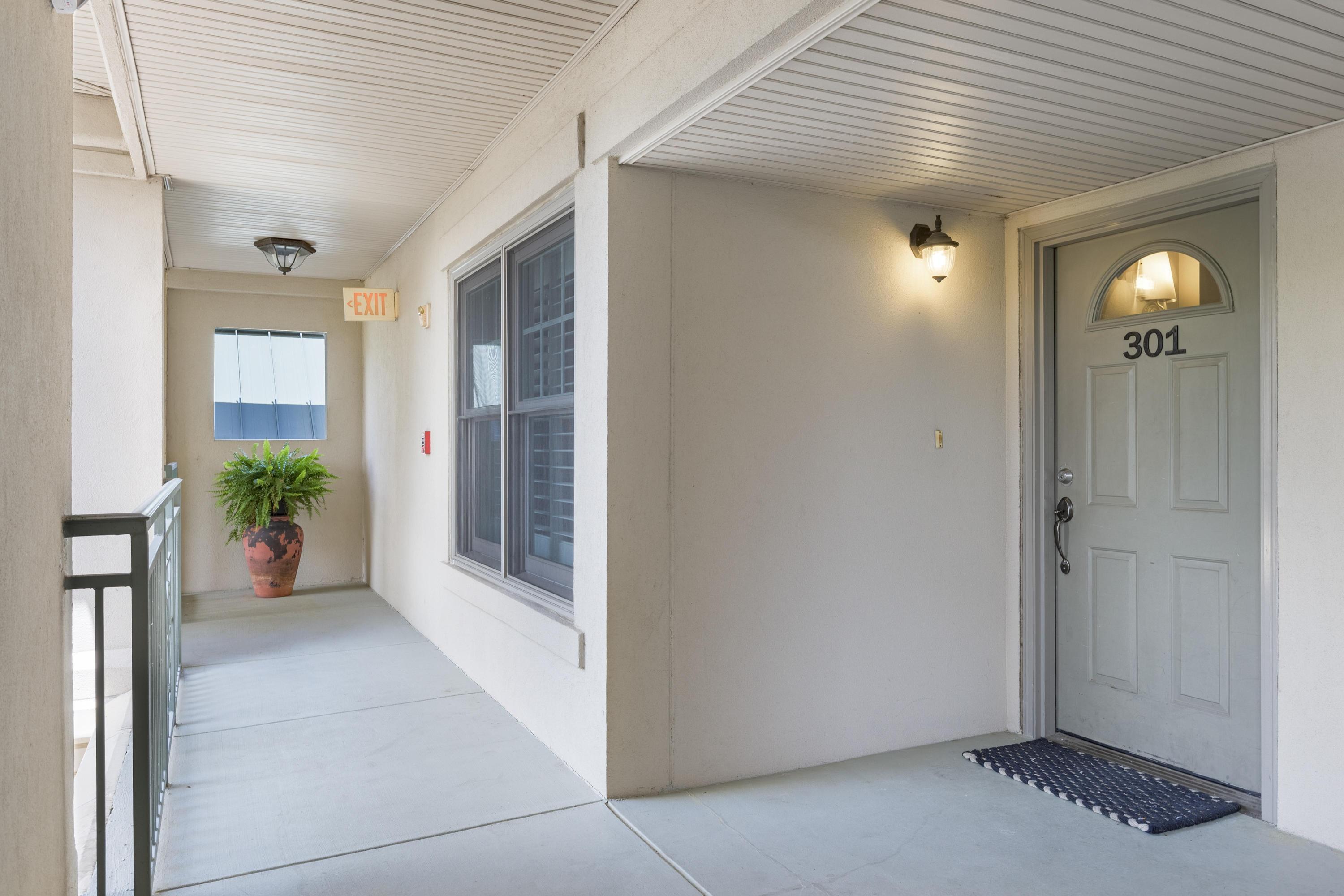 737 Battery Place, 301