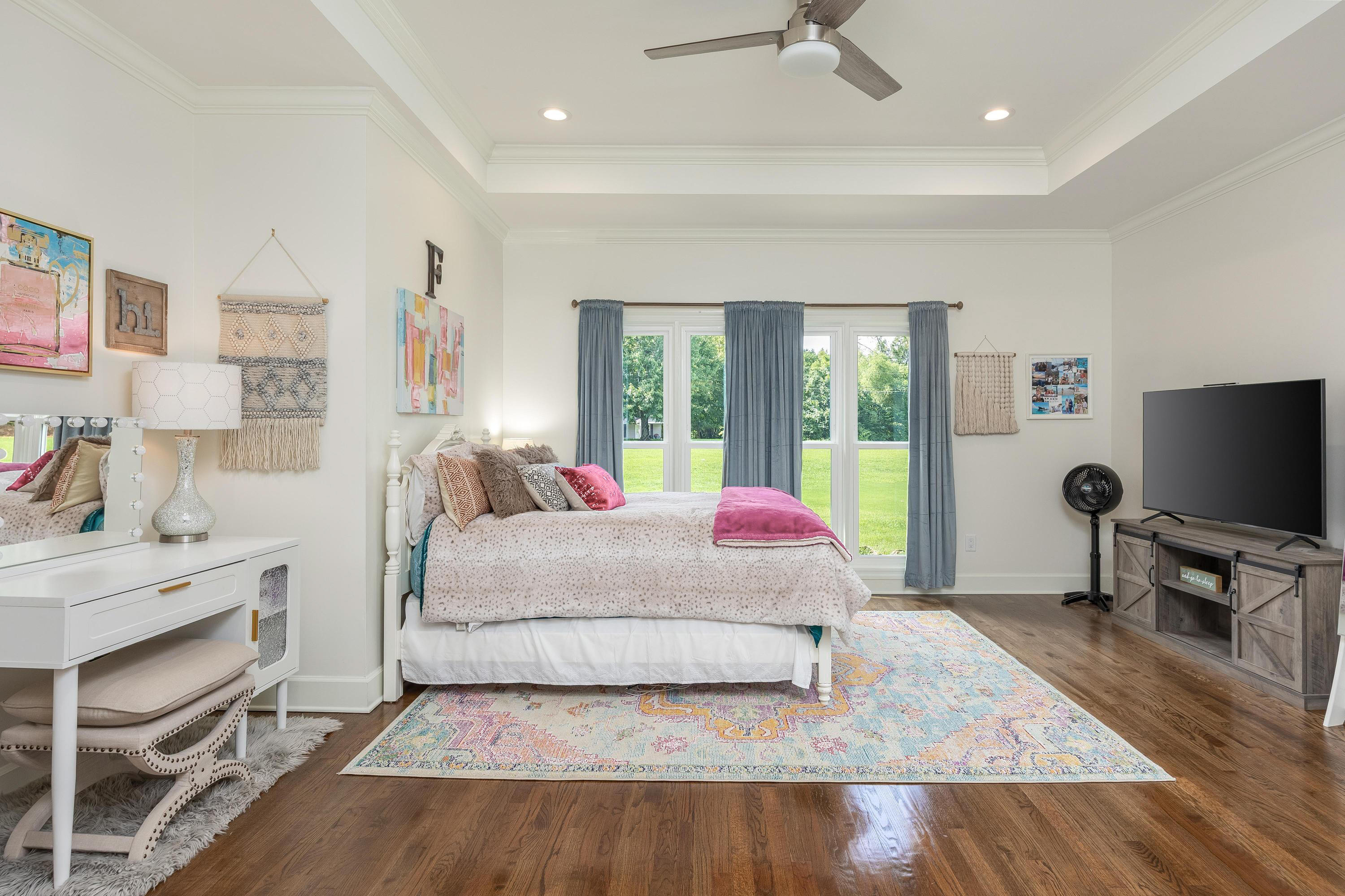 10280 Card Road