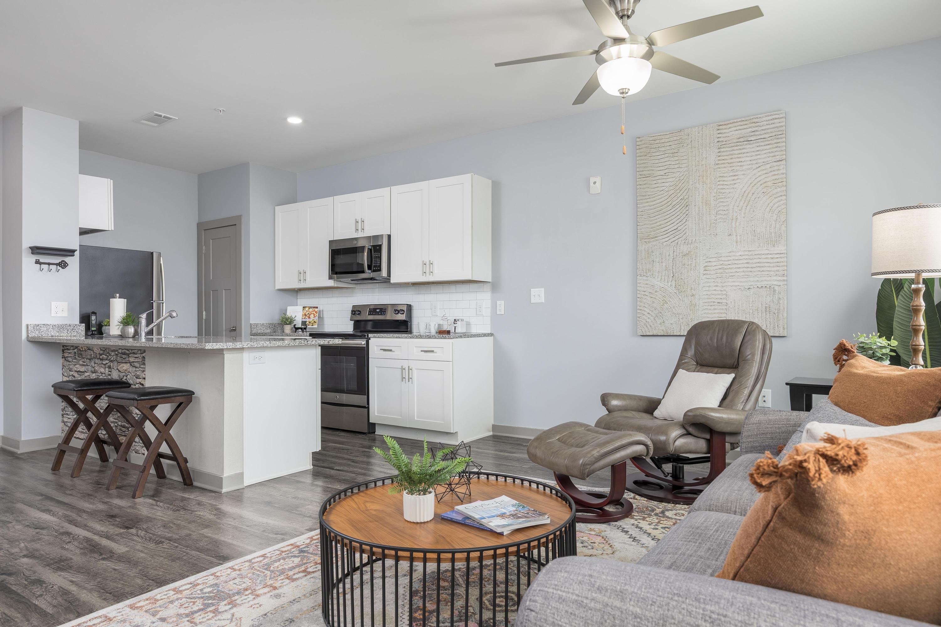 782 Riverfront Parkway, 402