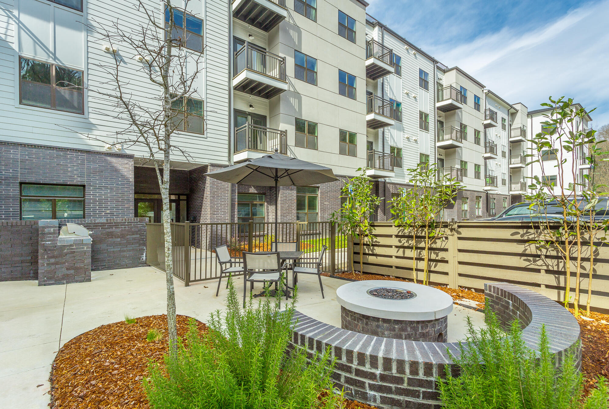 782 Riverfront Parkway, 402