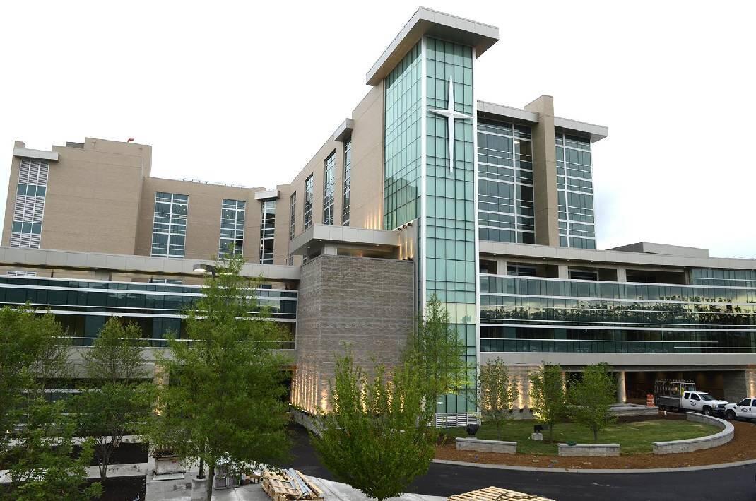 782 Riverfront Parkway, 402