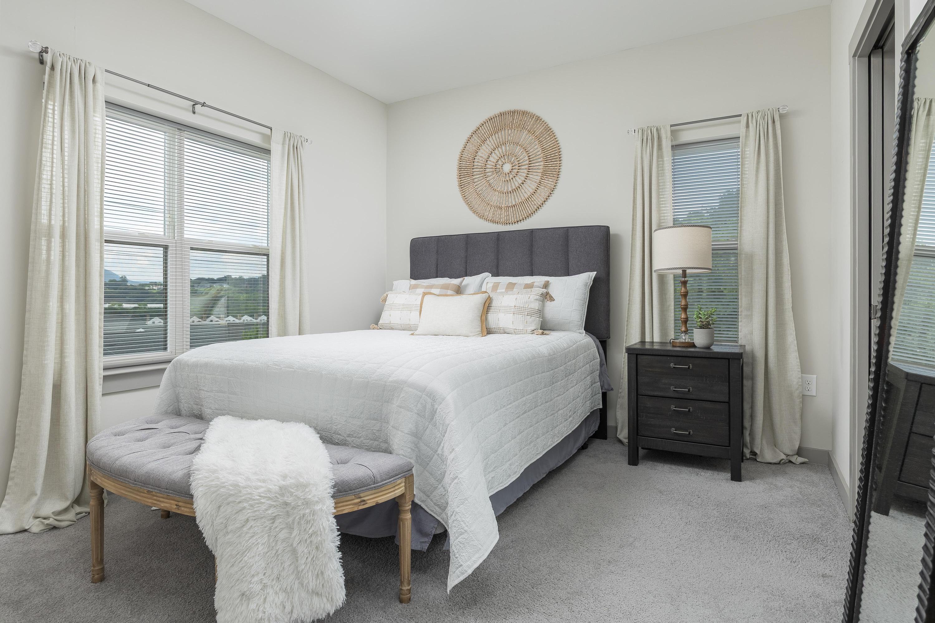 782 Riverfront Parkway, 402