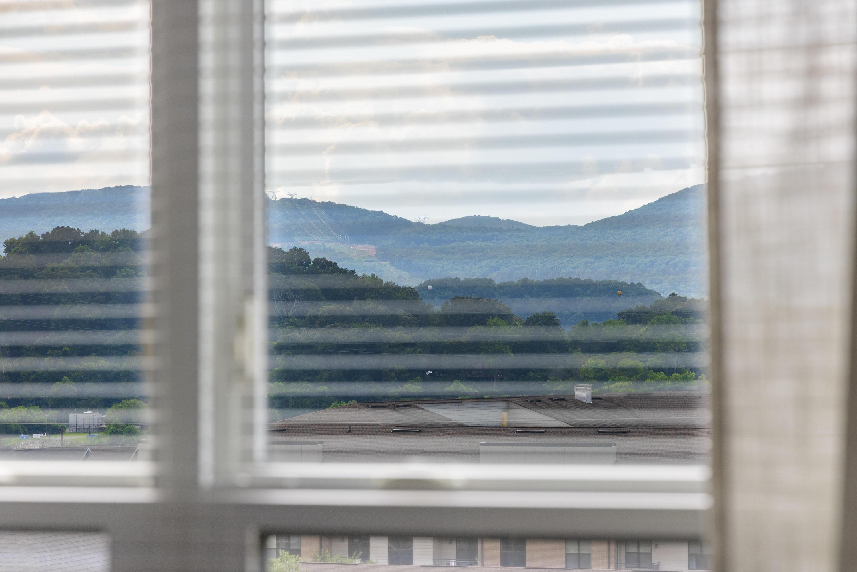 782 Riverfront Parkway, 402