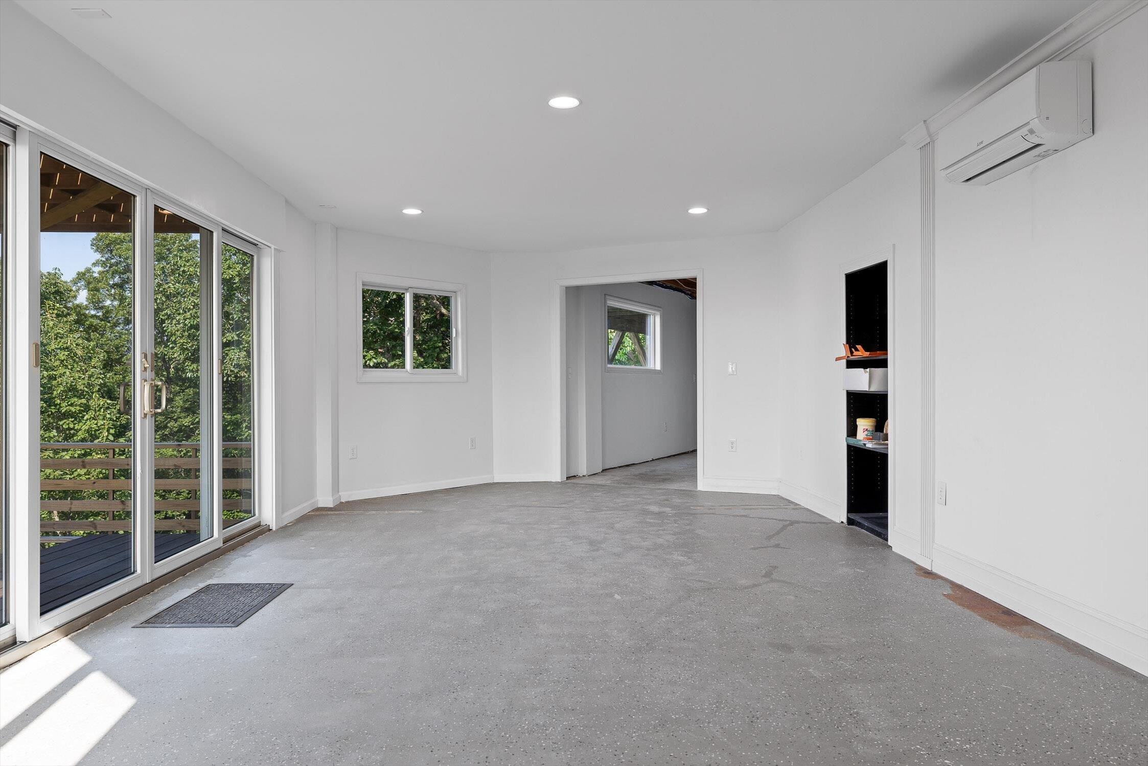 921 Rose Marie Court