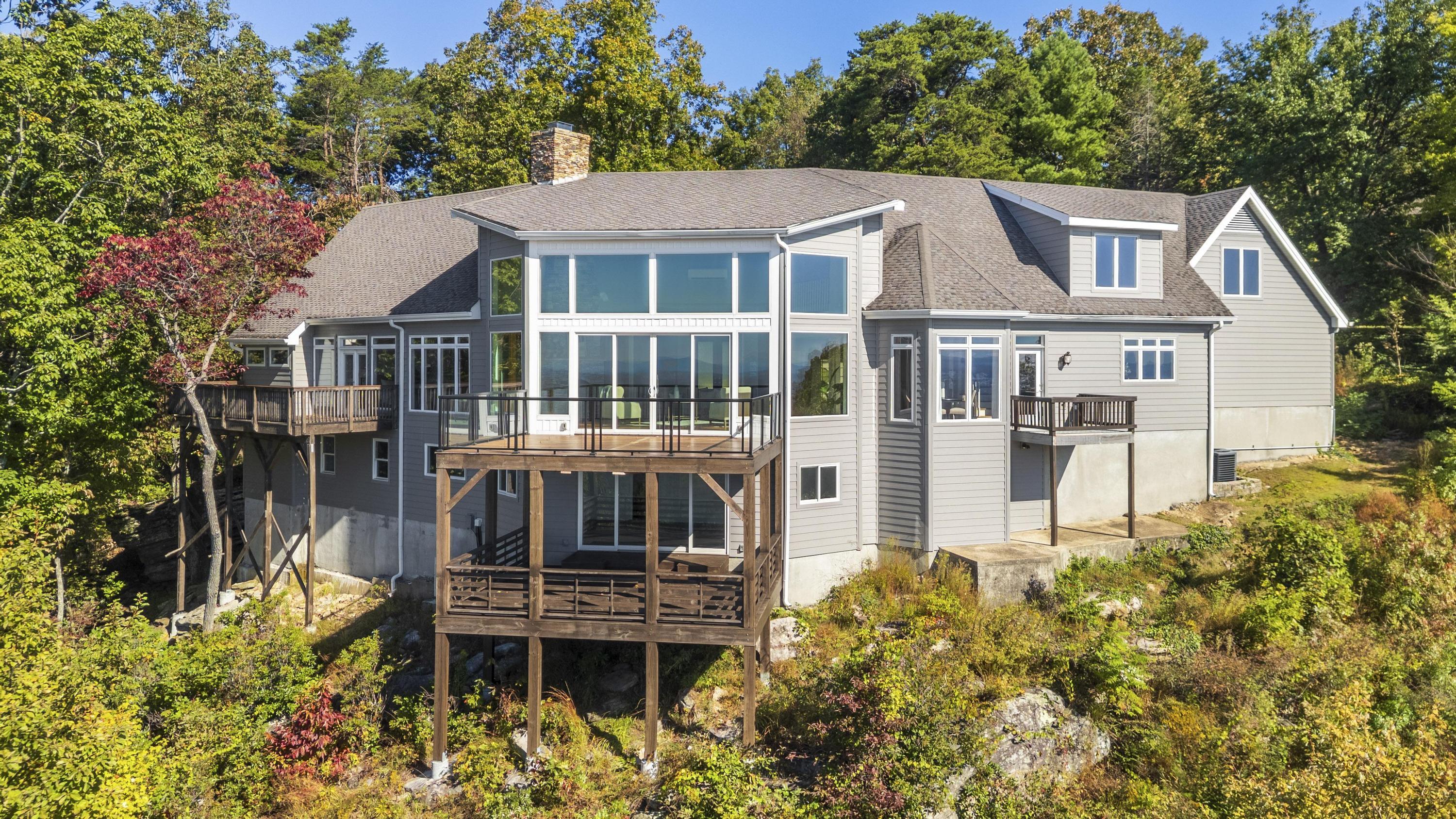 921 Rose Marie Court