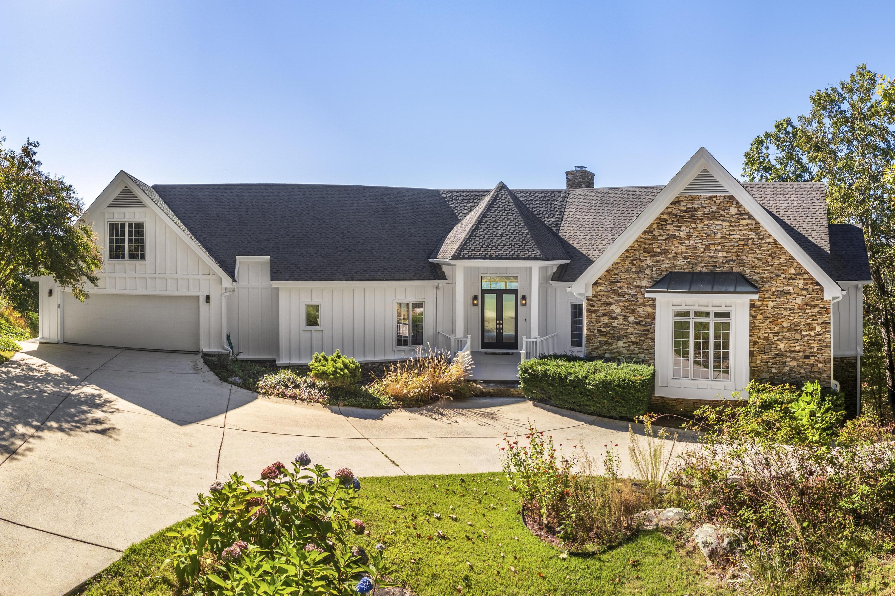 921 Rose Marie Court