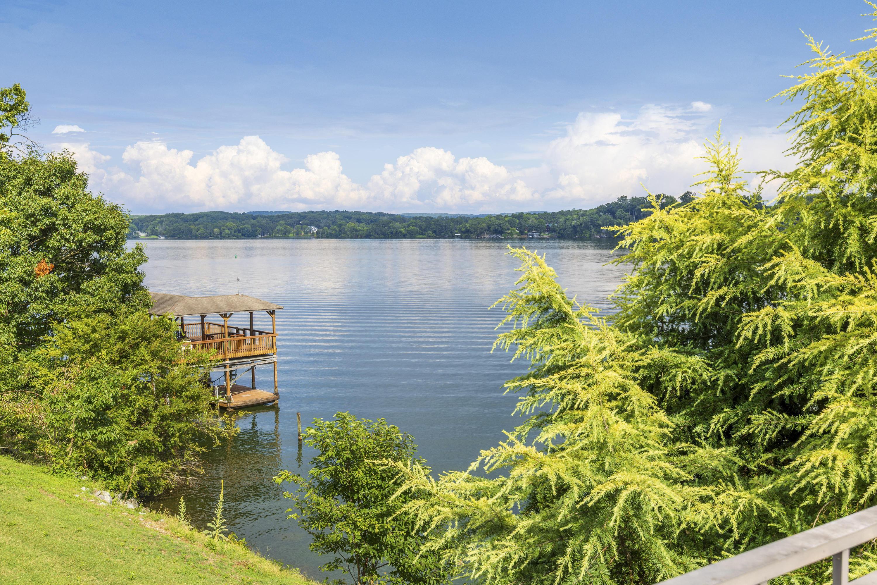 12004 Oak Cove Lane