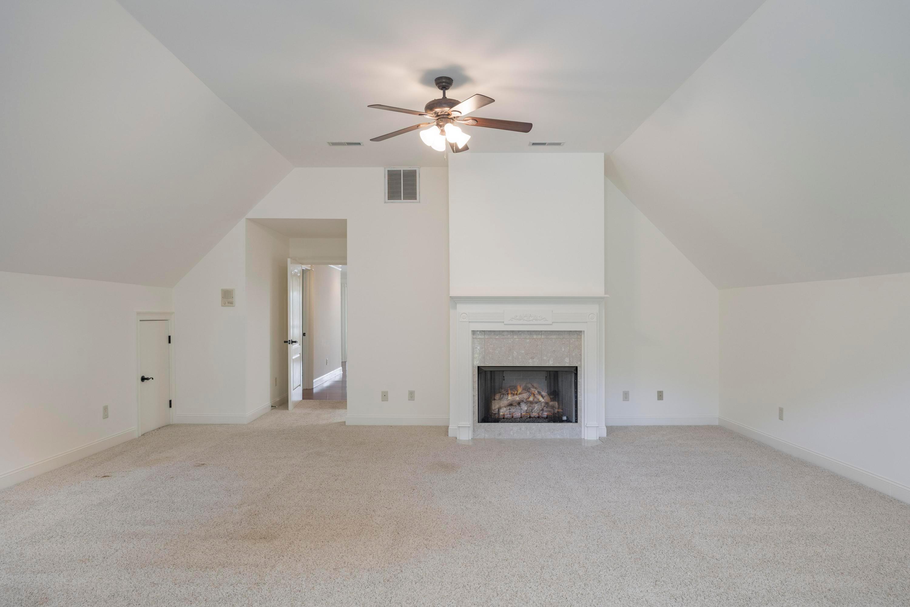 12004 Oak Cove Lane