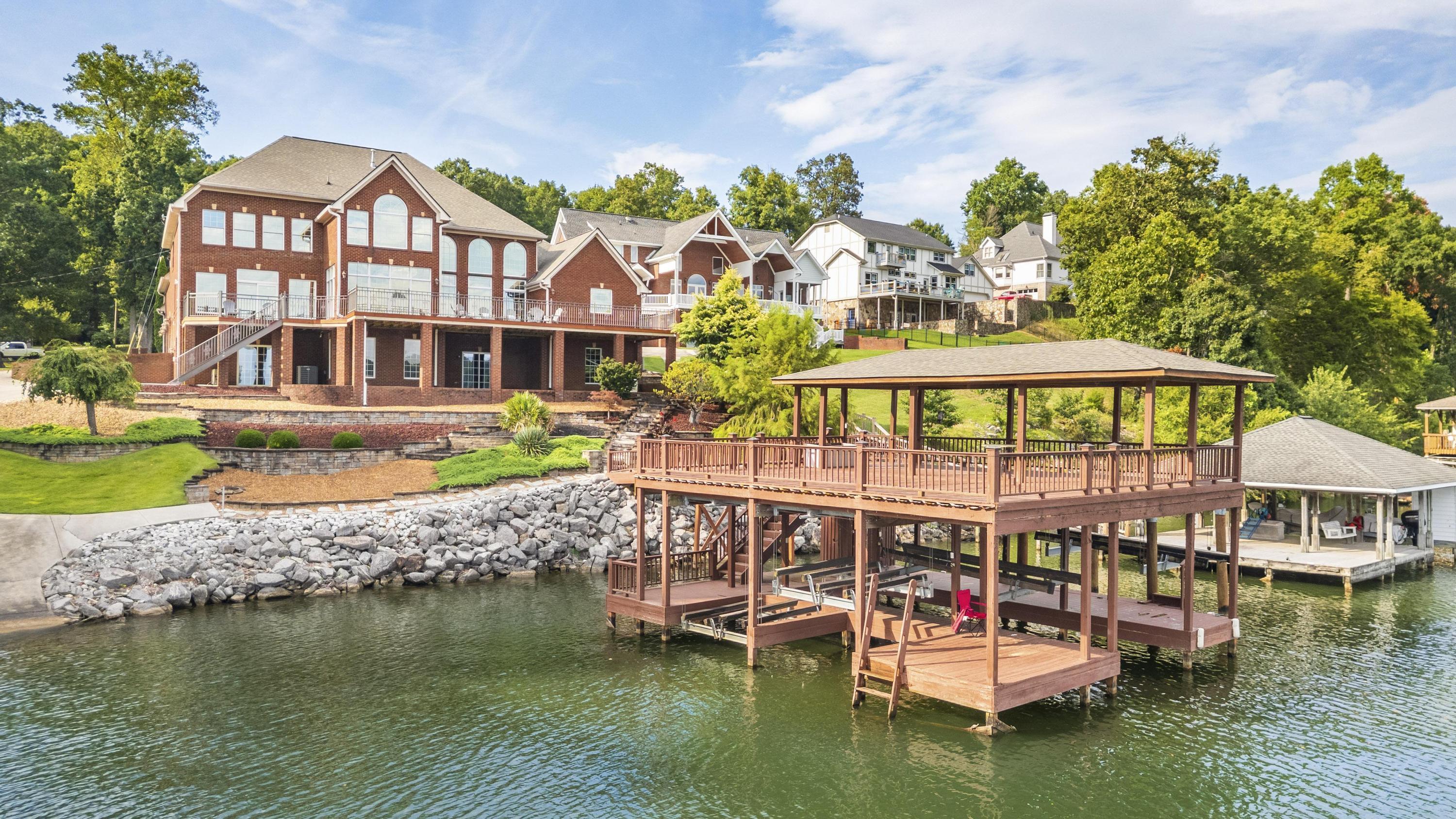 12004 Oak Cove Lane