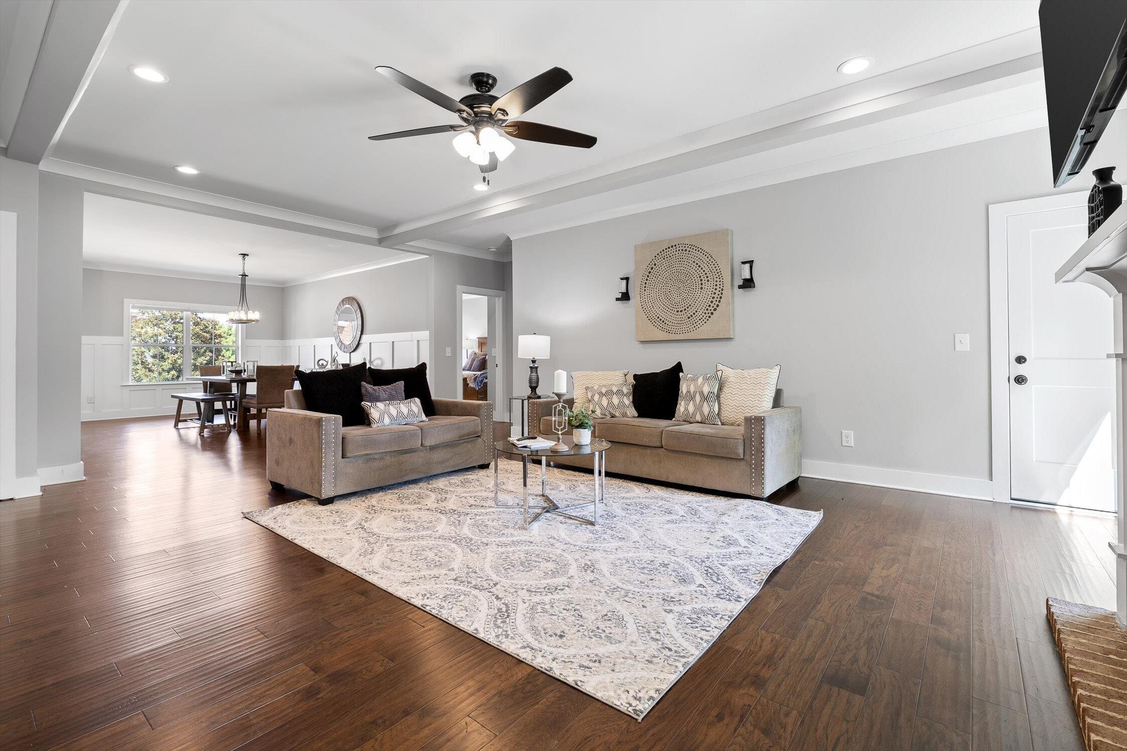 4581 Sailmaker Circle