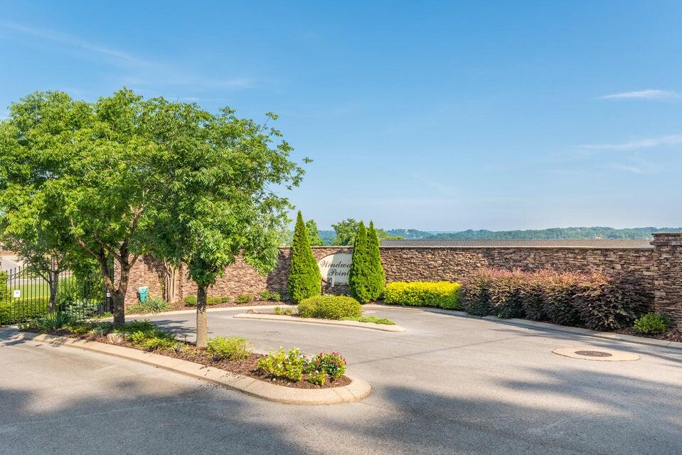 4581 Sailmaker Circle