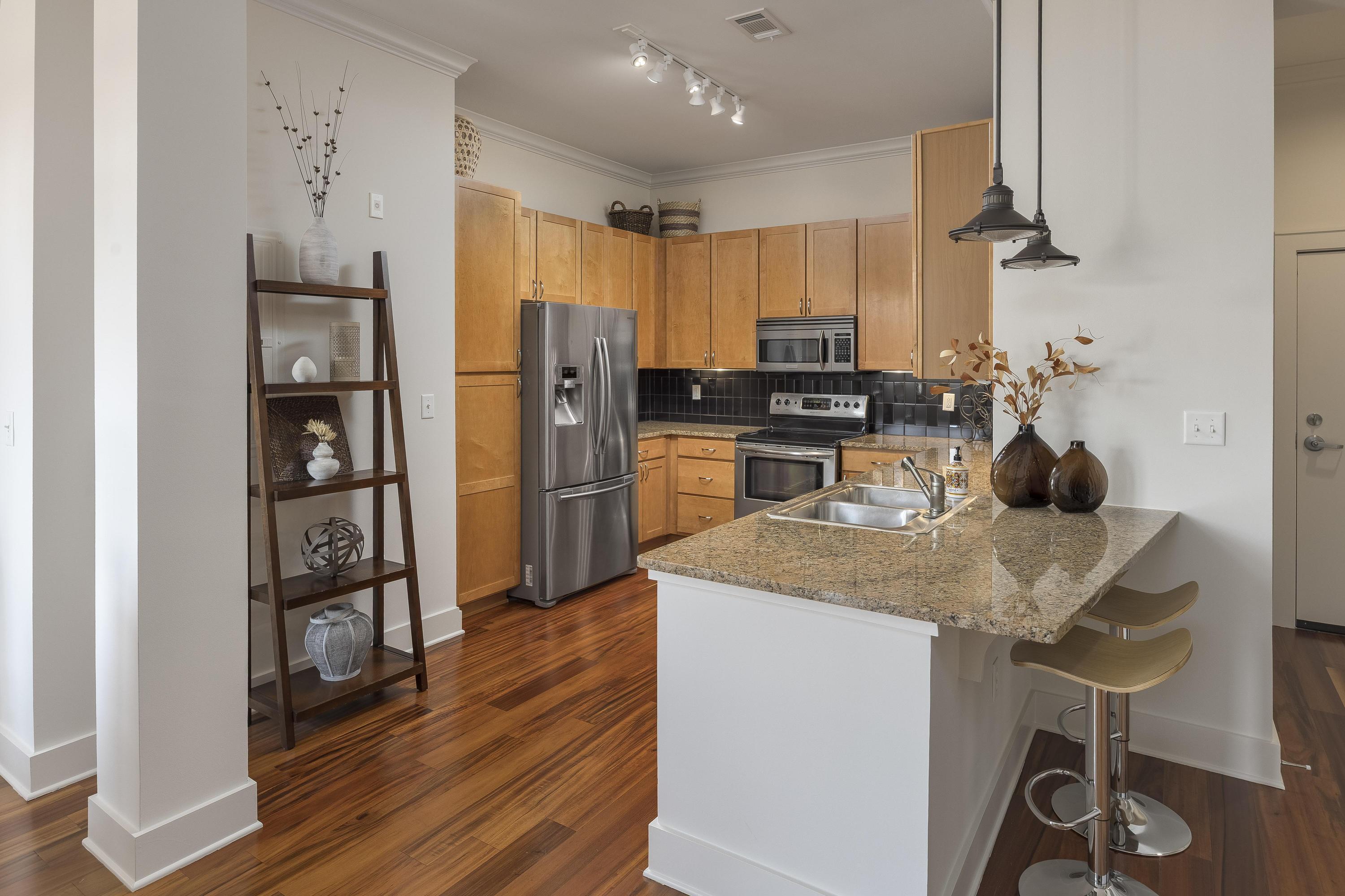 129 Walnut Street, 319