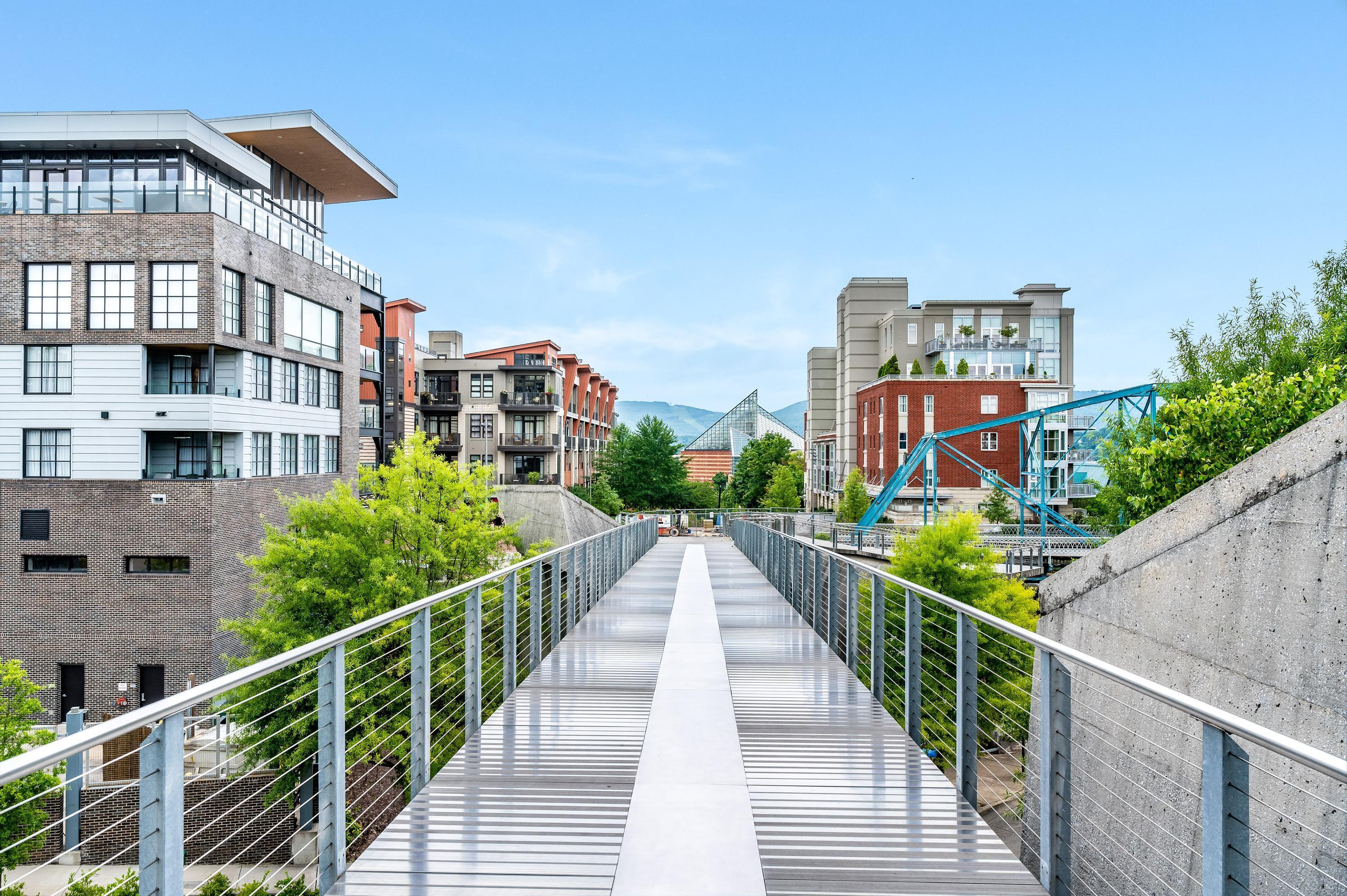 129 Walnut Street, 319