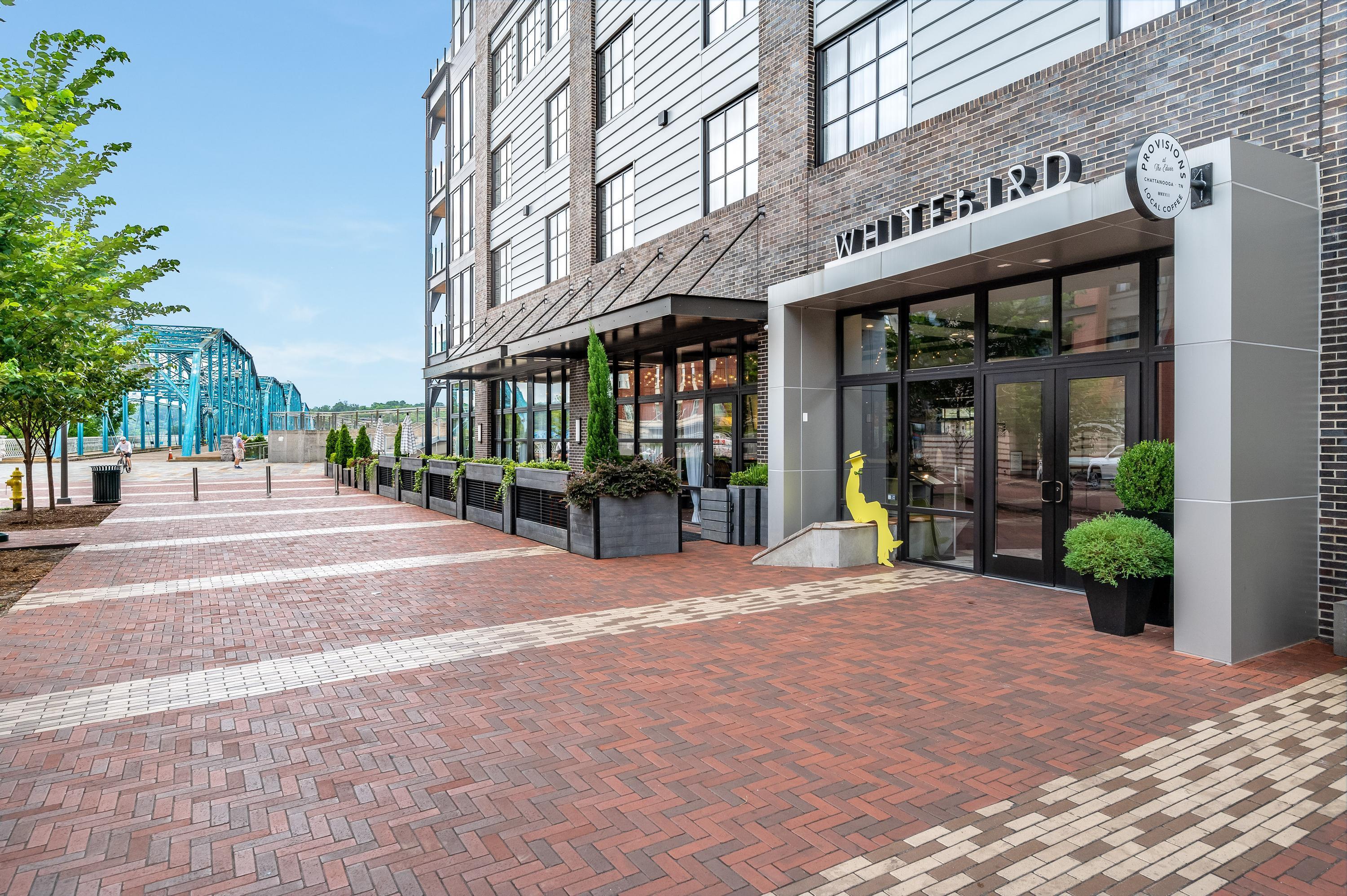 129 Walnut Street, 319