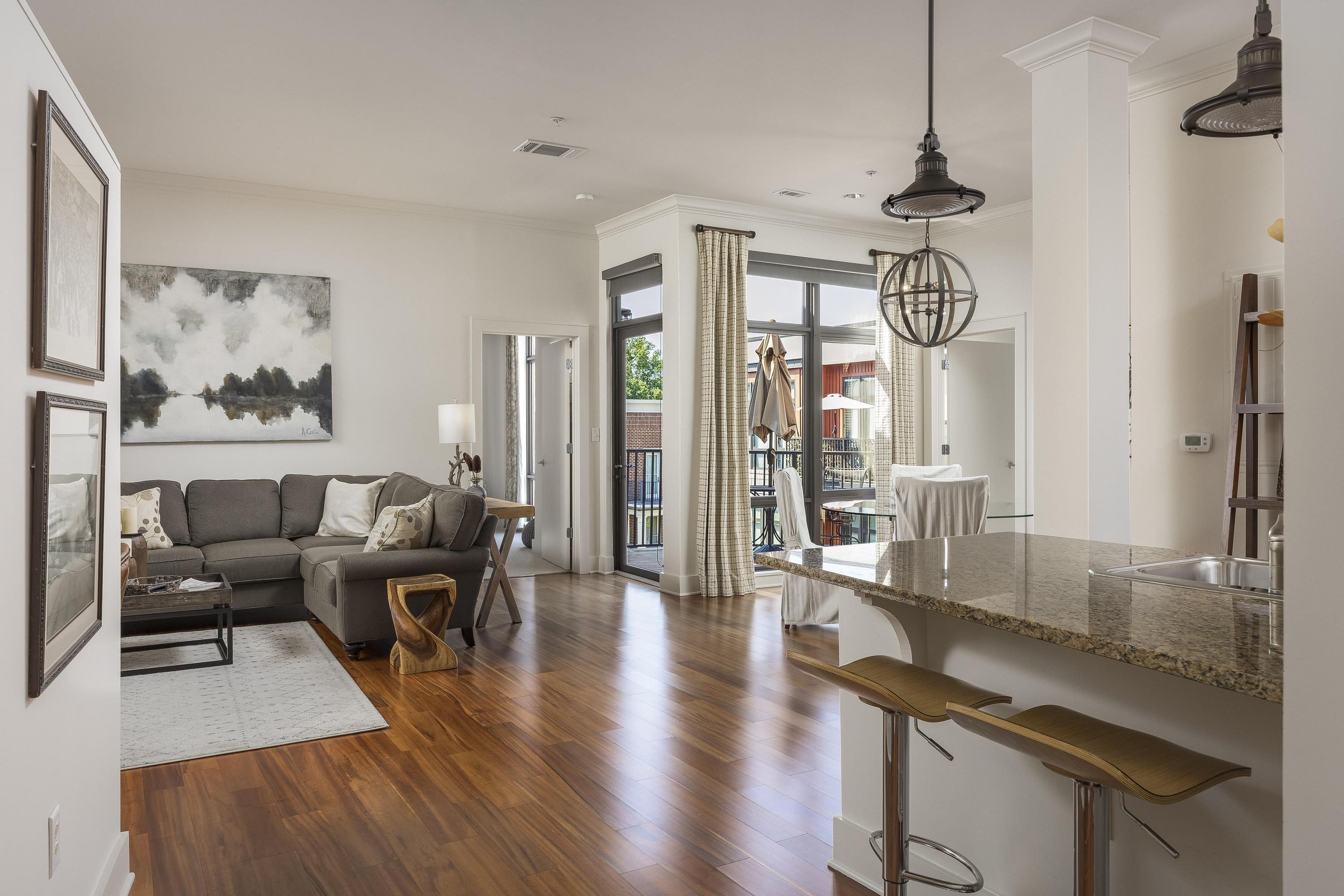 129 Walnut Street, 319