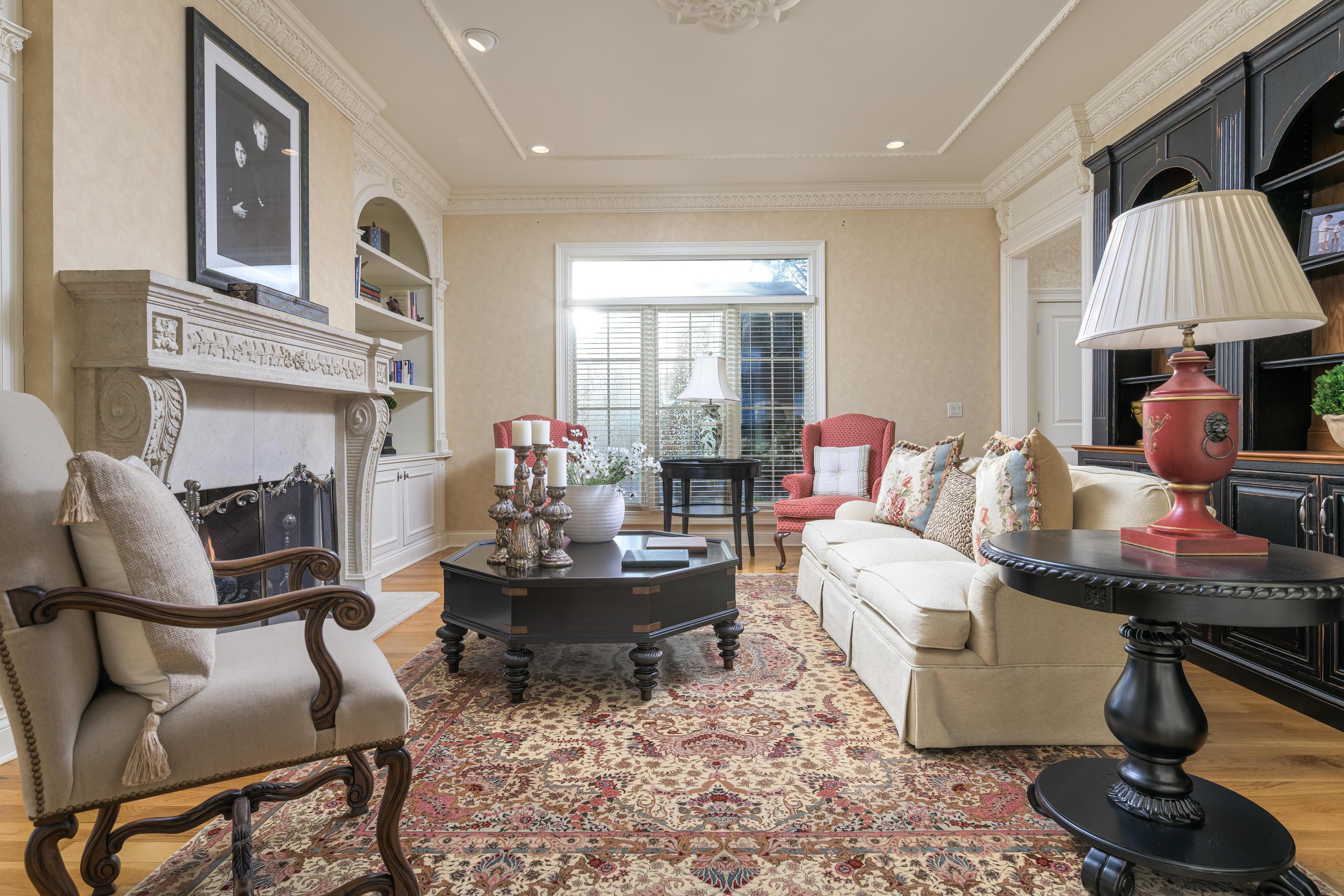 5636 Mountain Breeze Drive