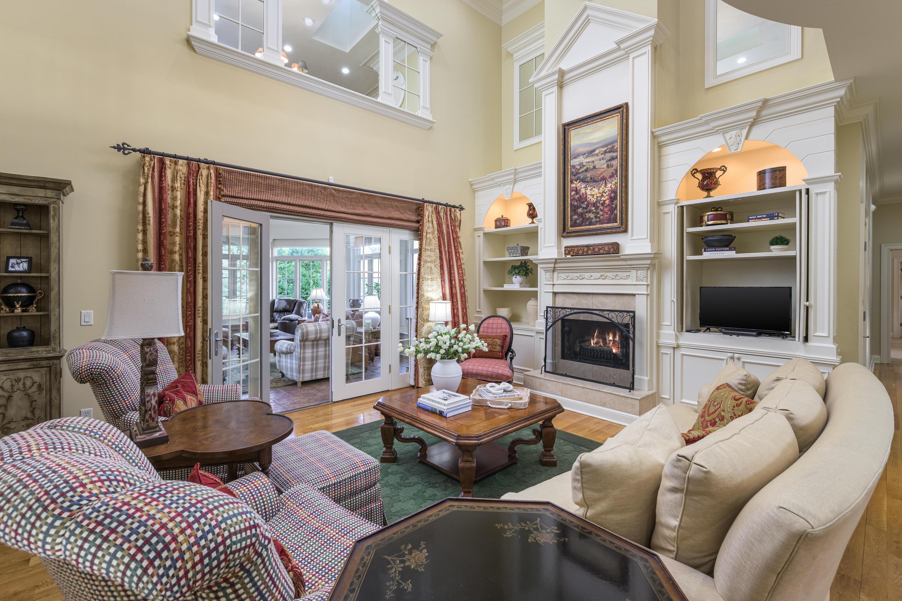 5636 Mountain Breeze Drive