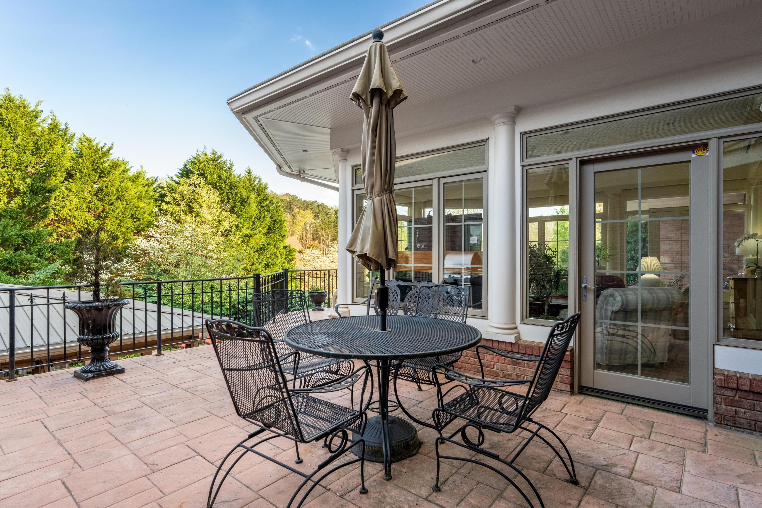 5636 Mountain Breeze Drive