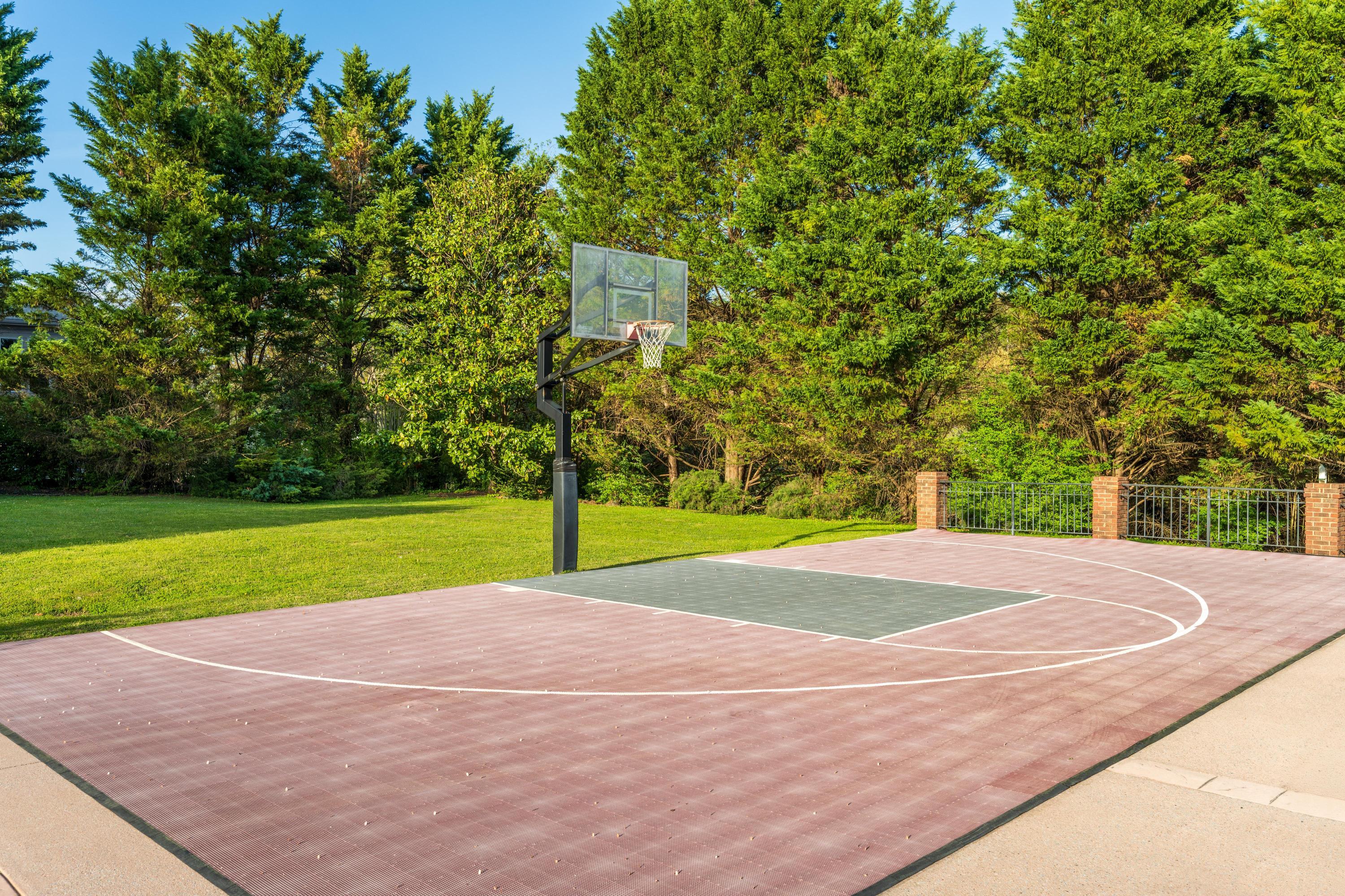 5636 Mountain Breeze Drive