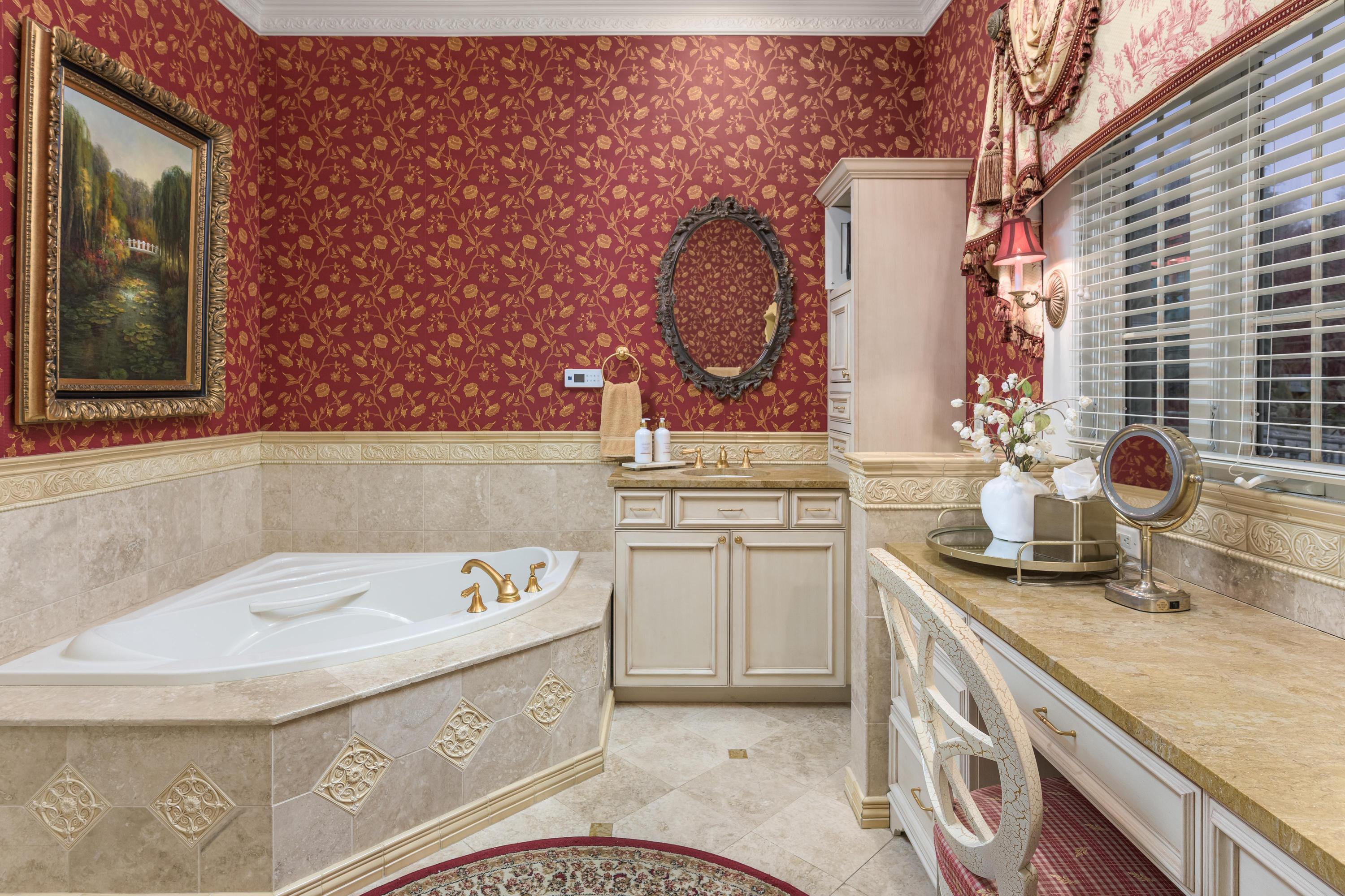 5636 Mountain Breeze Drive