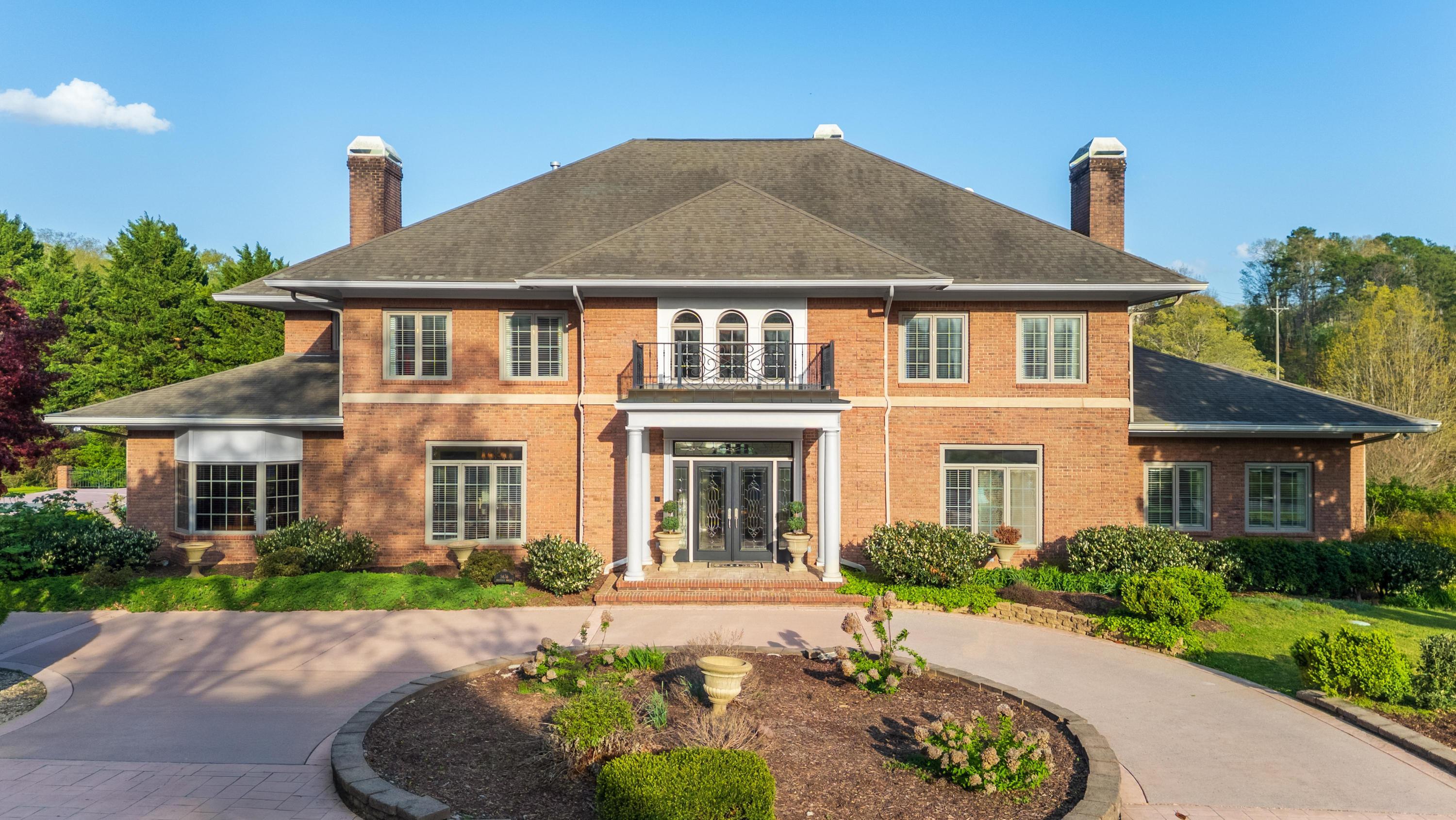 5636 Mountain Breeze Drive