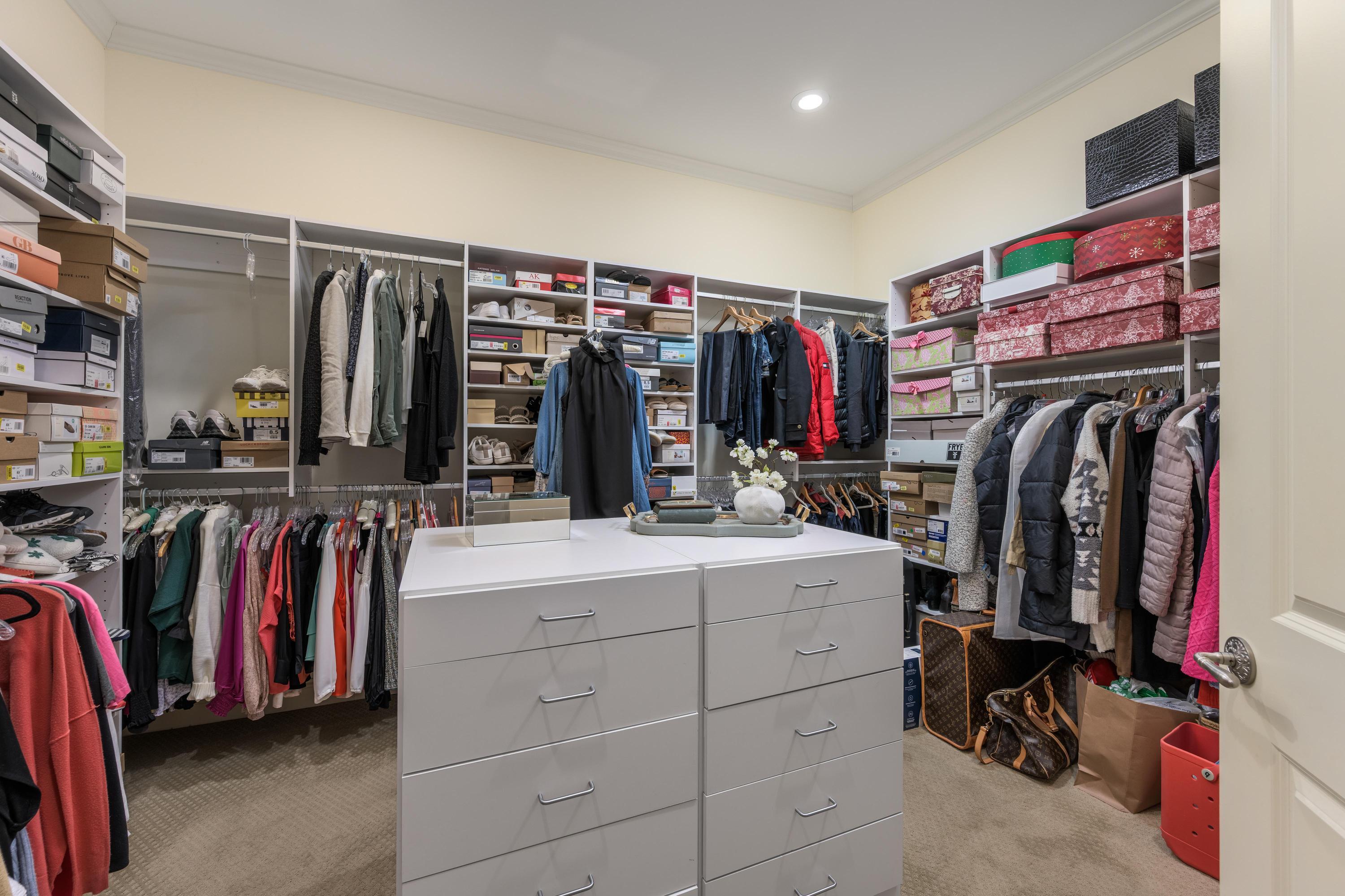 5636 Mountain Breeze Drive