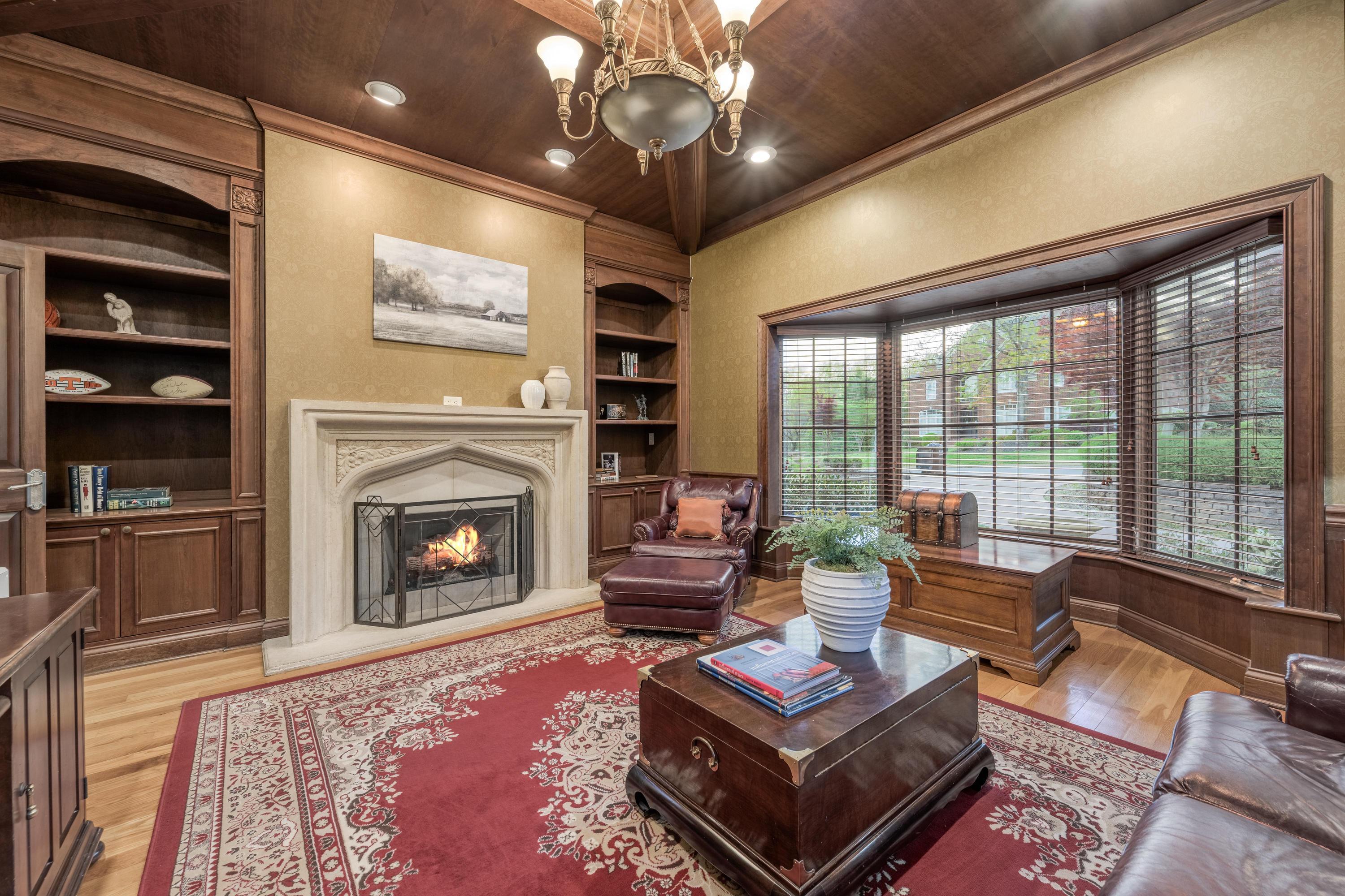 5636 Mountain Breeze Drive