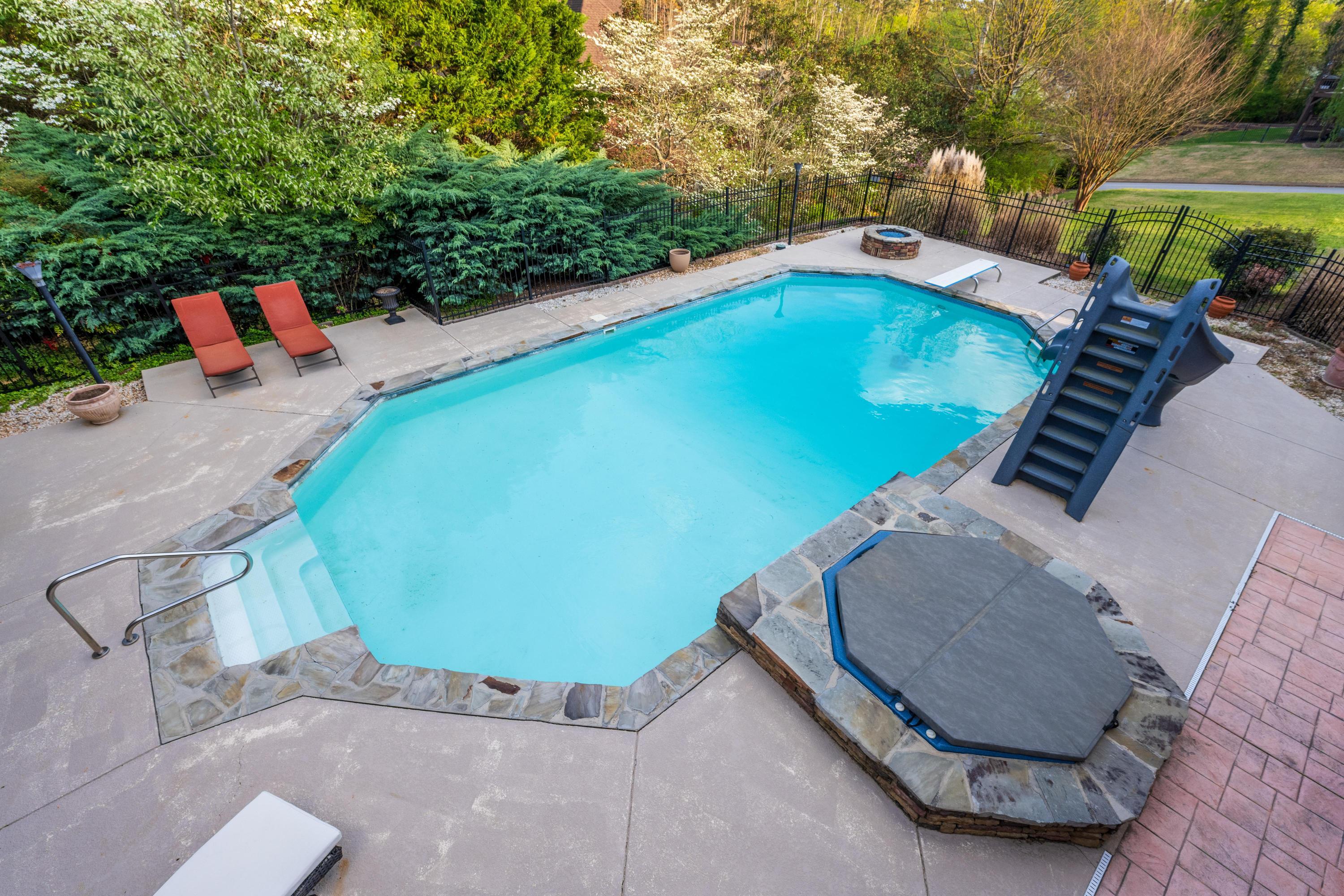 5636 Mountain Breeze Drive