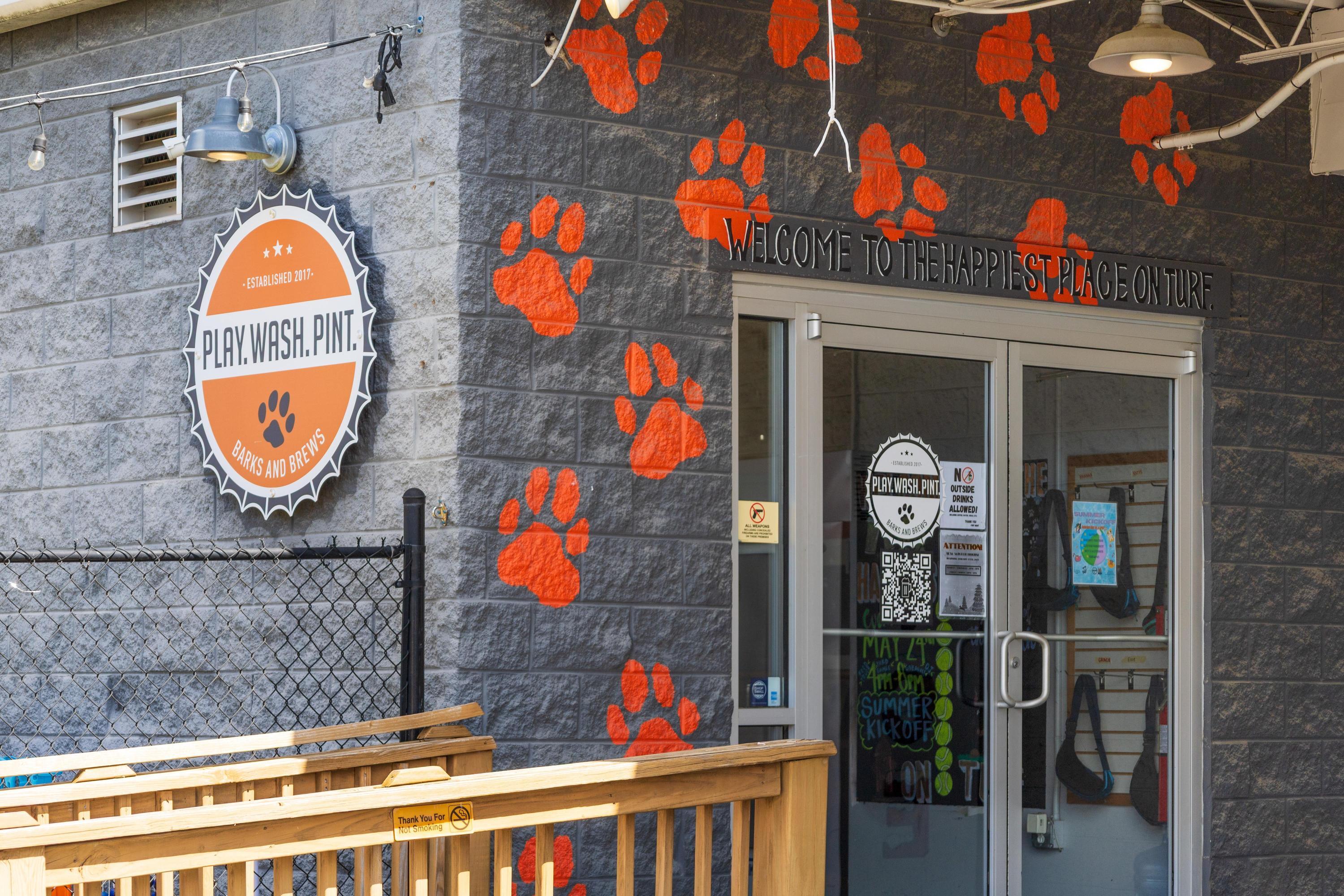 1467 Market Street, 204