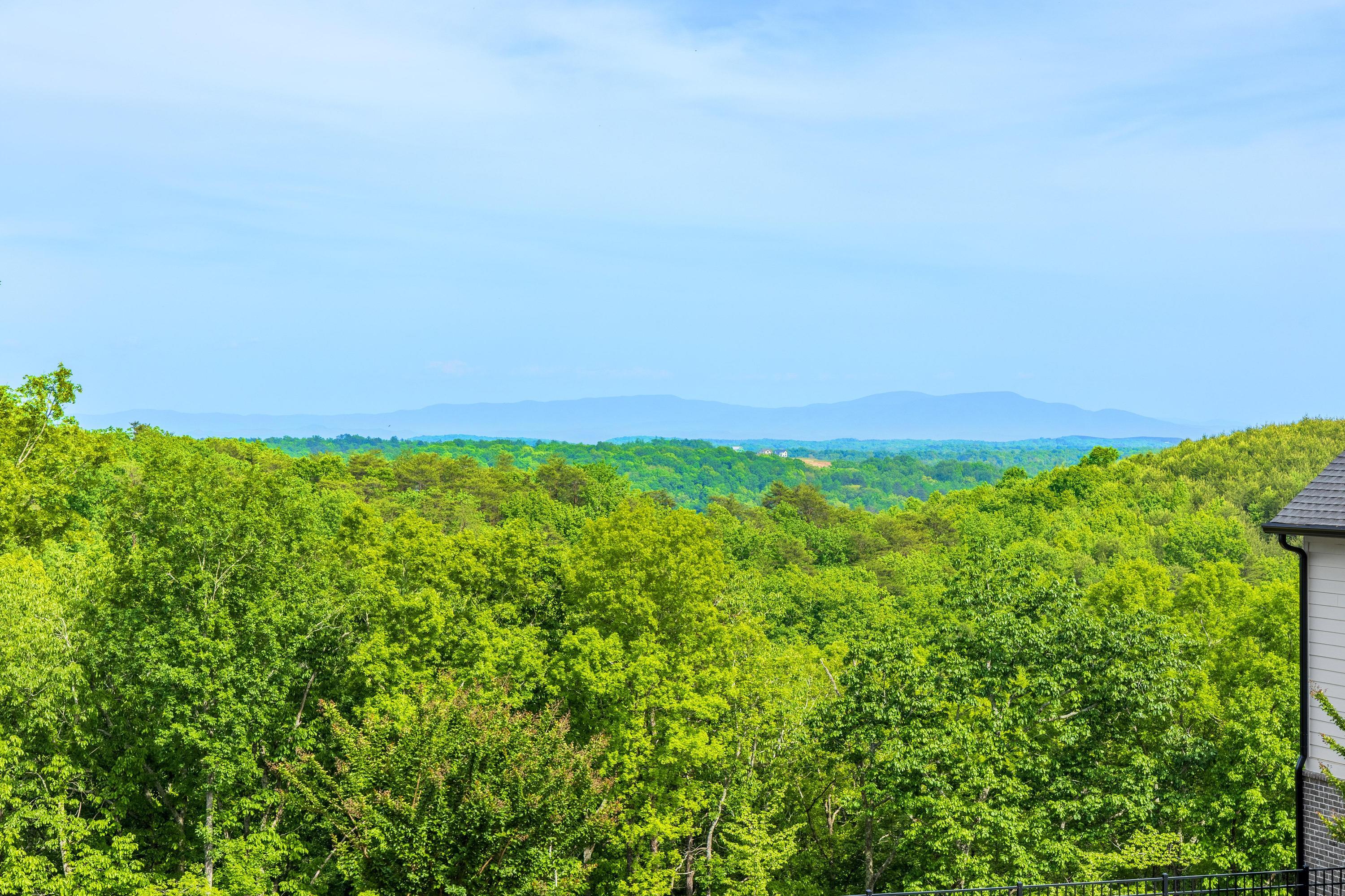 2214 Horizons View Drive