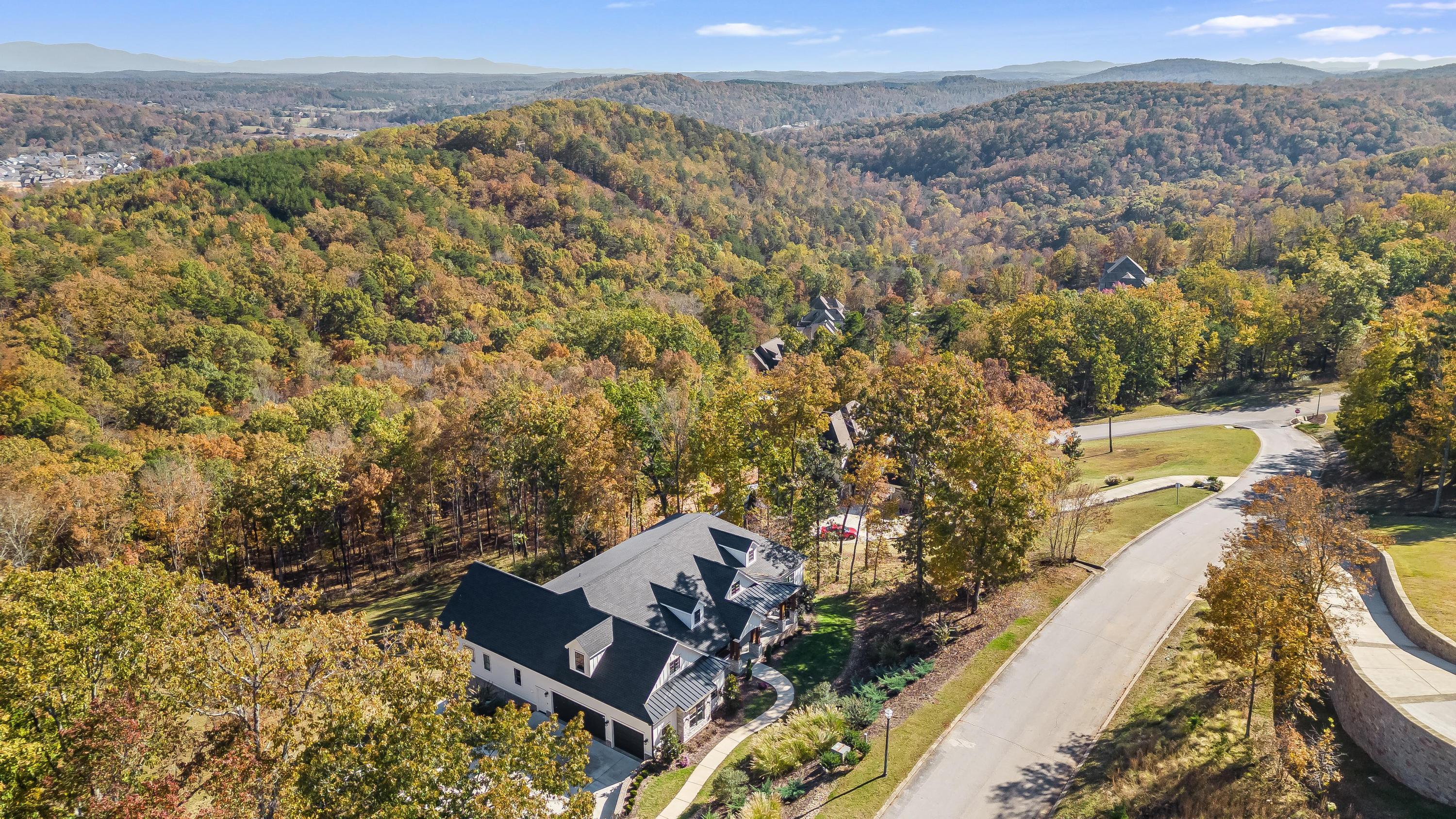 2214 Horizons View Drive